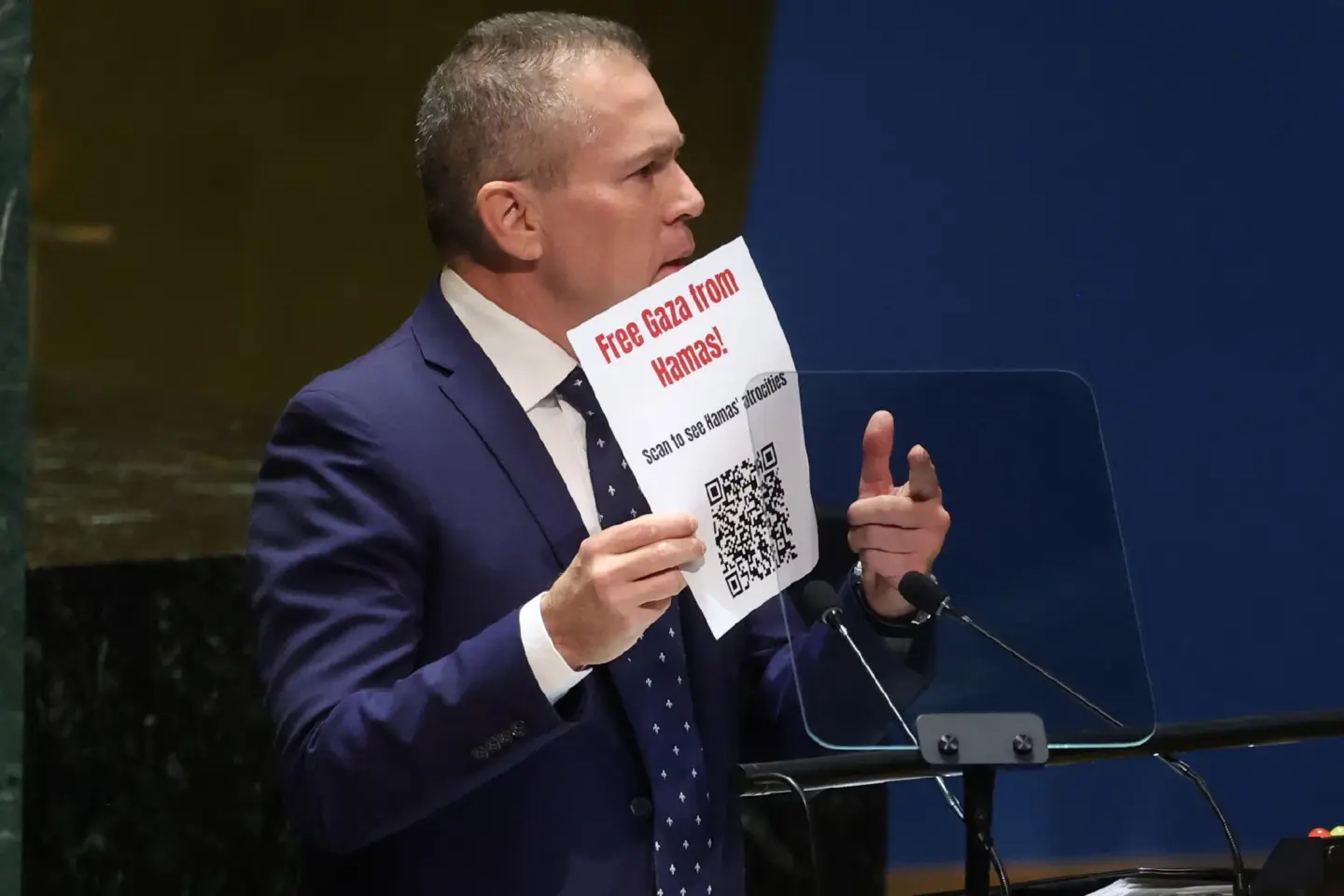 Israeli UN Ambassador shows video of Thai worker attack to oppose UNGA ignoring Hamas
