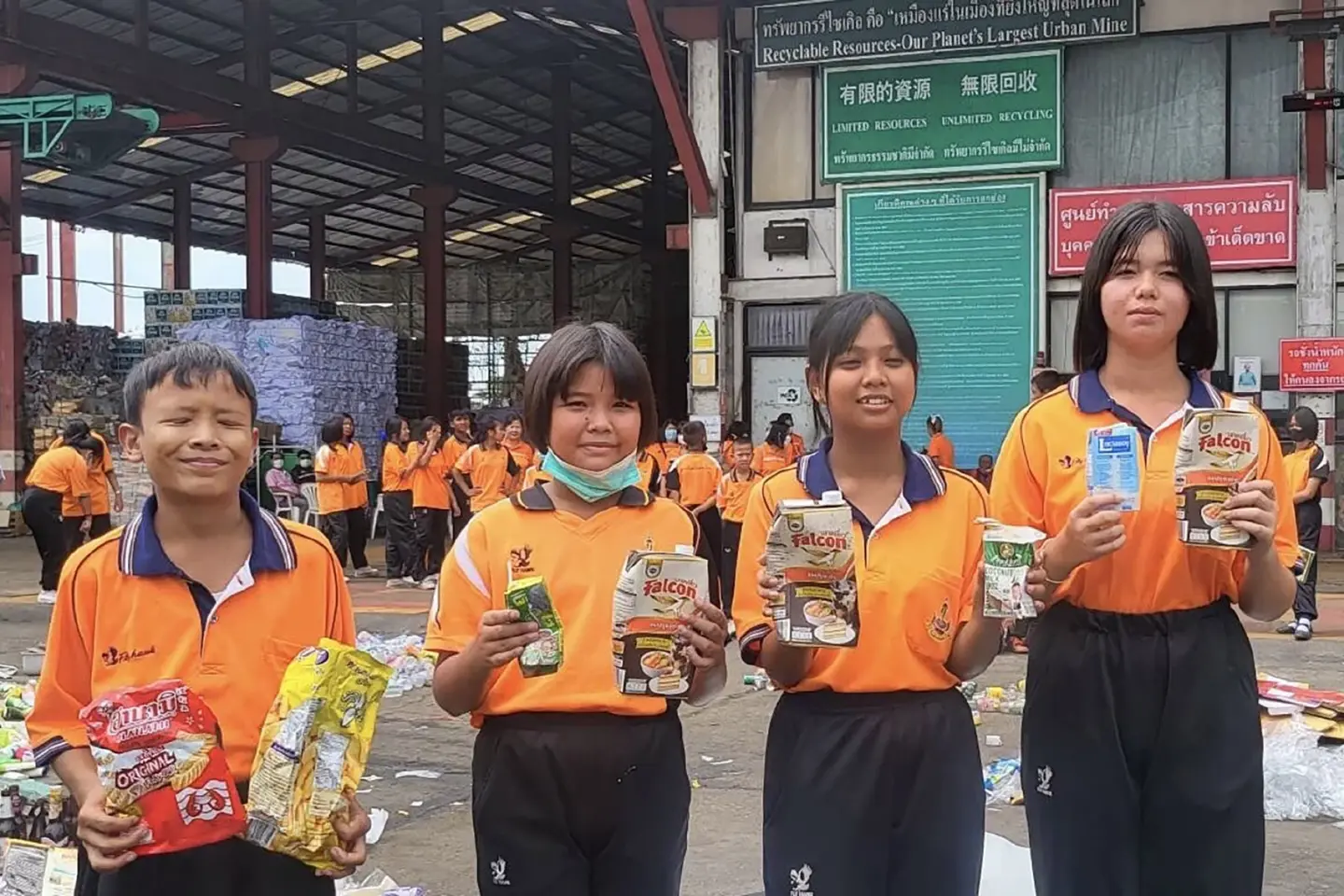 PRO-Thailand Network and 3R Foundation are turning "Waste" to "Money"