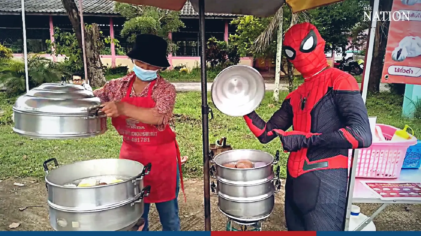 Phayao bun seller swings into profit with Spider-Man act