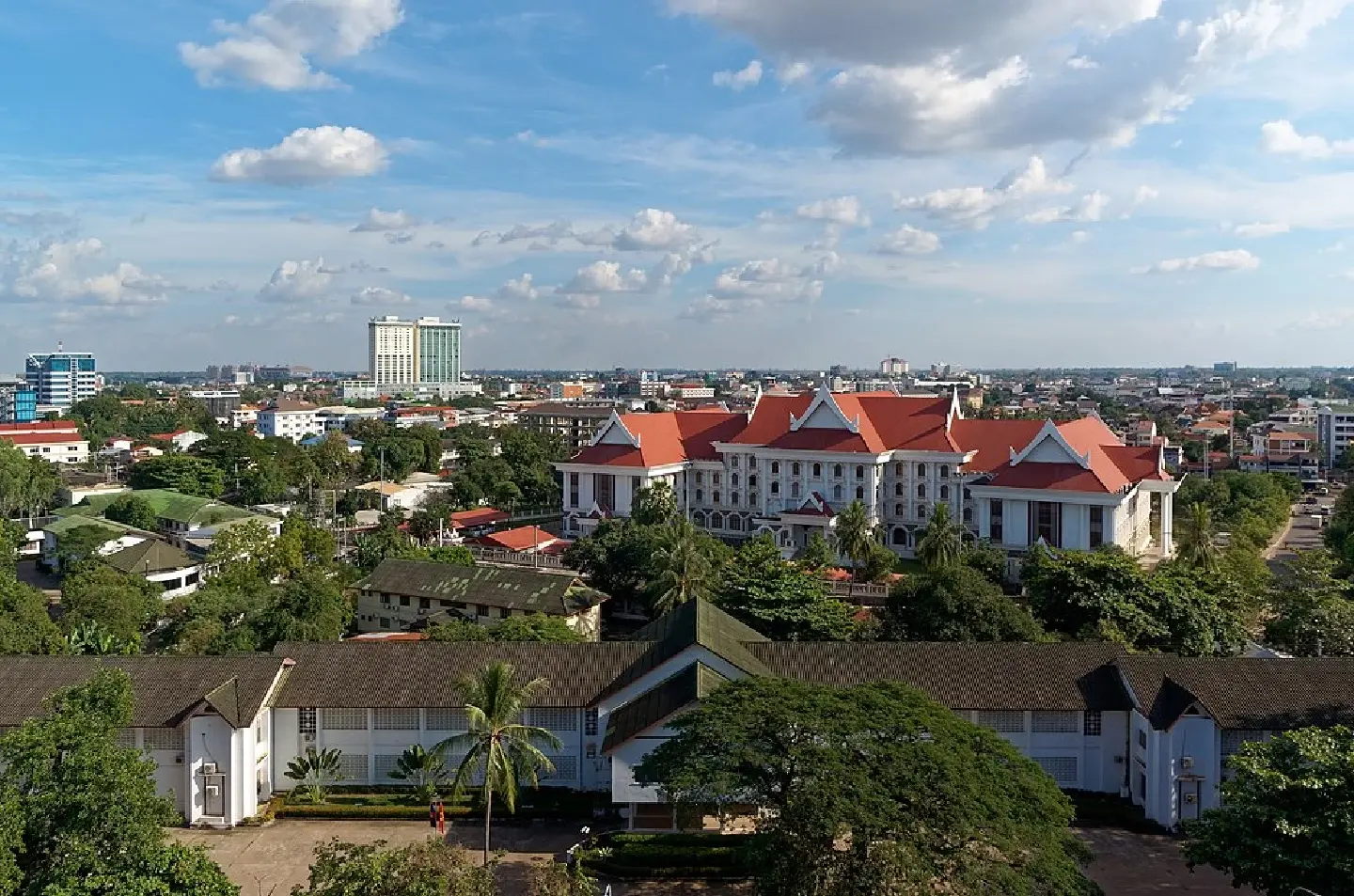 Lao economy projected to grow at 4 % despite global challenges