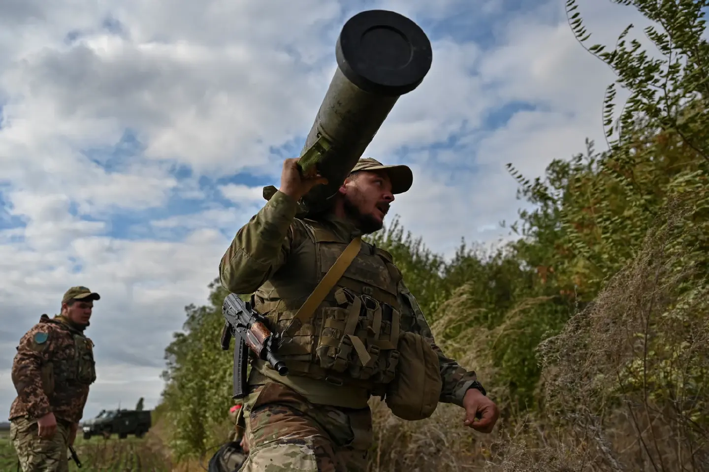 Wars reduce the global economy by 12%, but certain nations benefit economically
