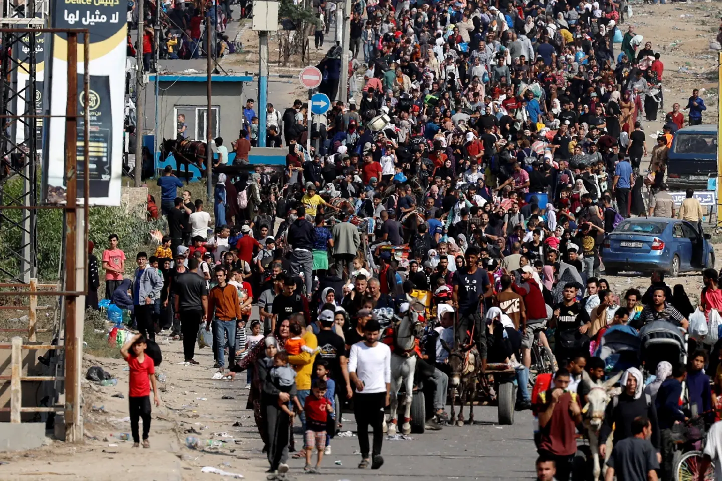 Israel agrees to 4-hour daily pauses in Gaza fighting to allow civilians to flee Israel agrees to 4-hour daily pauses in Gaza fighting to allow civilians to flee