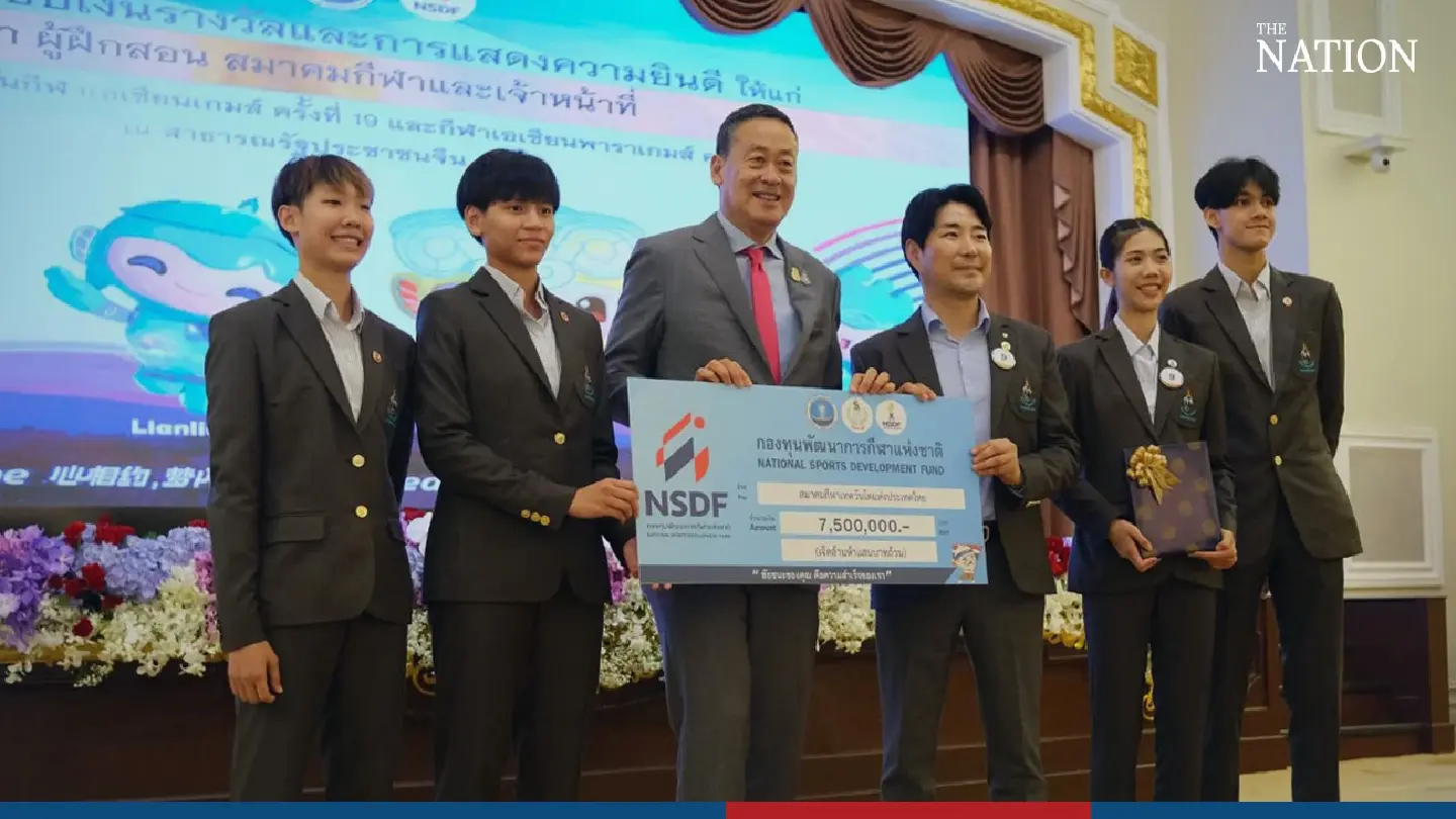 Sports-mad PM toasts Thailand’s Asian Games heroes at party