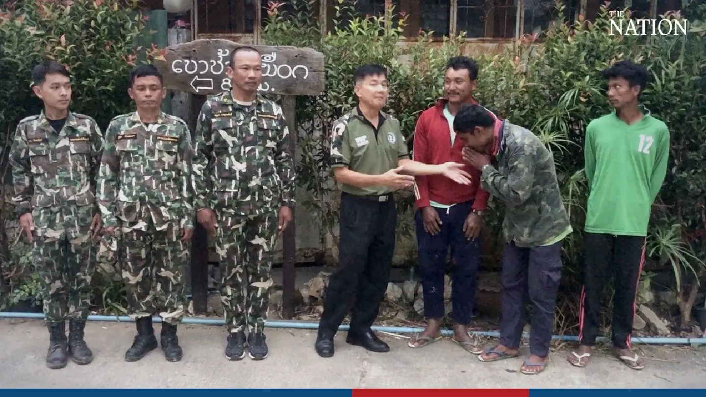 Porters clarify on video of tourists abseiling dangerously in Kanchanaburi