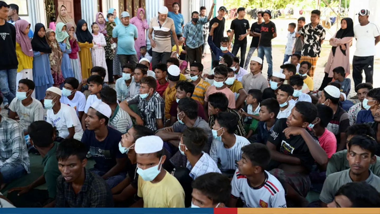 Hundreds of Rohingya refugees arrive in Indonesia after sea crossings Hundreds of Rohingya refugees arrive in Indonesia after sea crossings