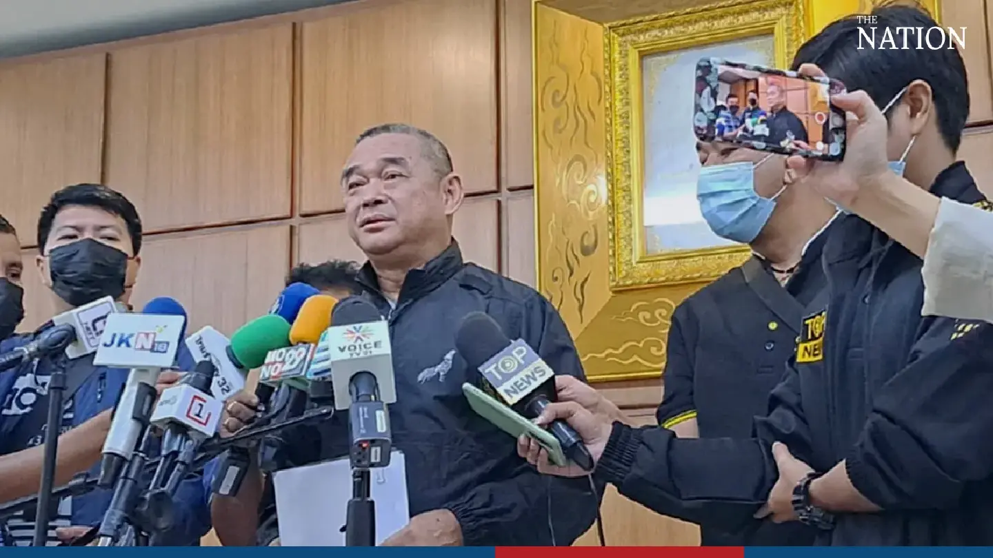 Activist Ruangkrai accuses 2 ministers of holding more shares than allowed by law