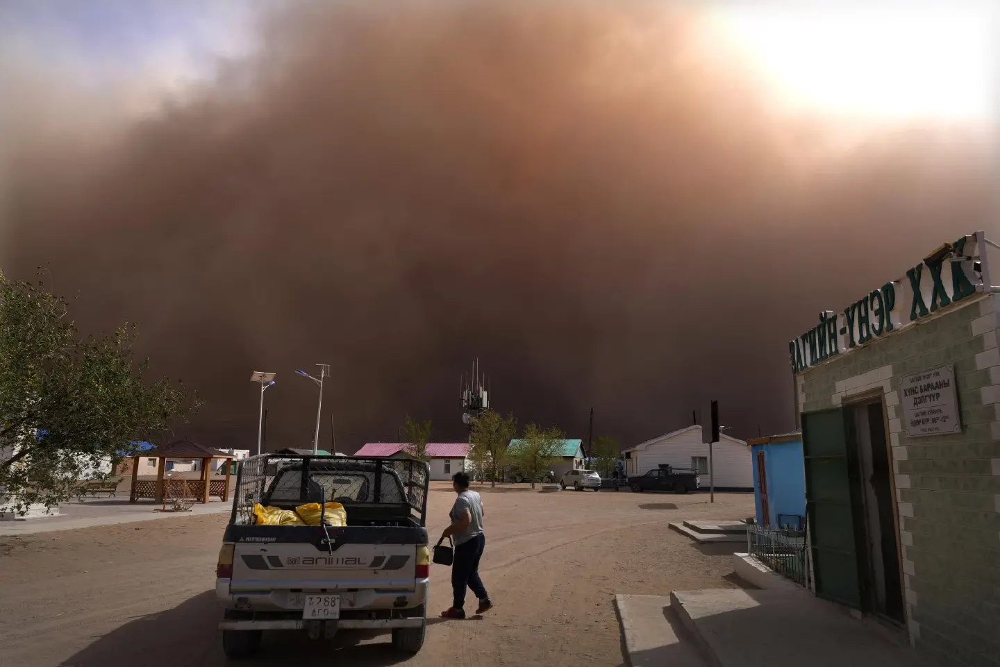 UN: Sand and dust storms become more frequent worldwide UN: Sand and dust storms become more frequent worldwide
