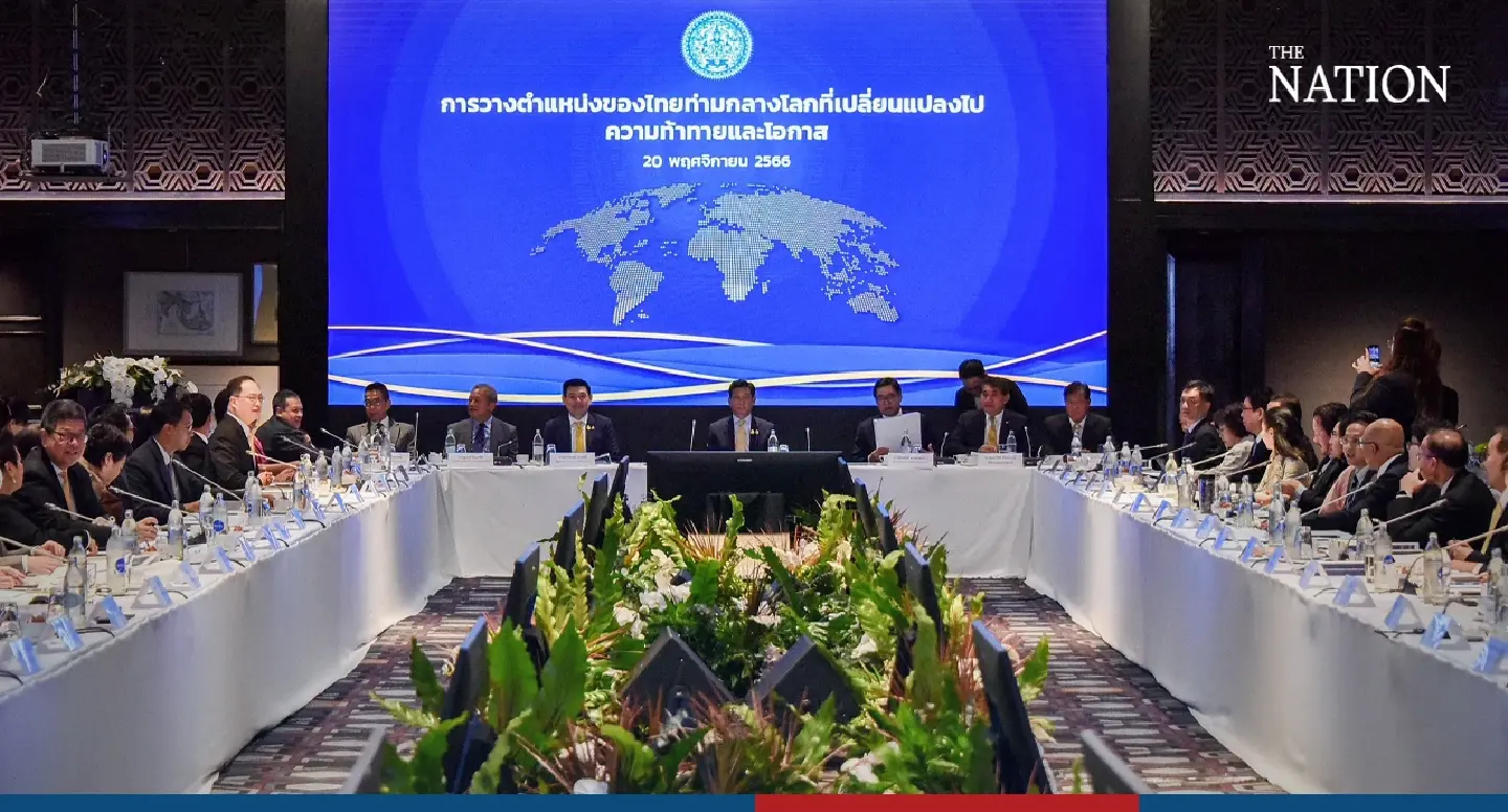 Foreign Ministry urges envoys to become proactive in driving Thai economy Foreign Ministry urges envoys to become proactive in driving Thai economy