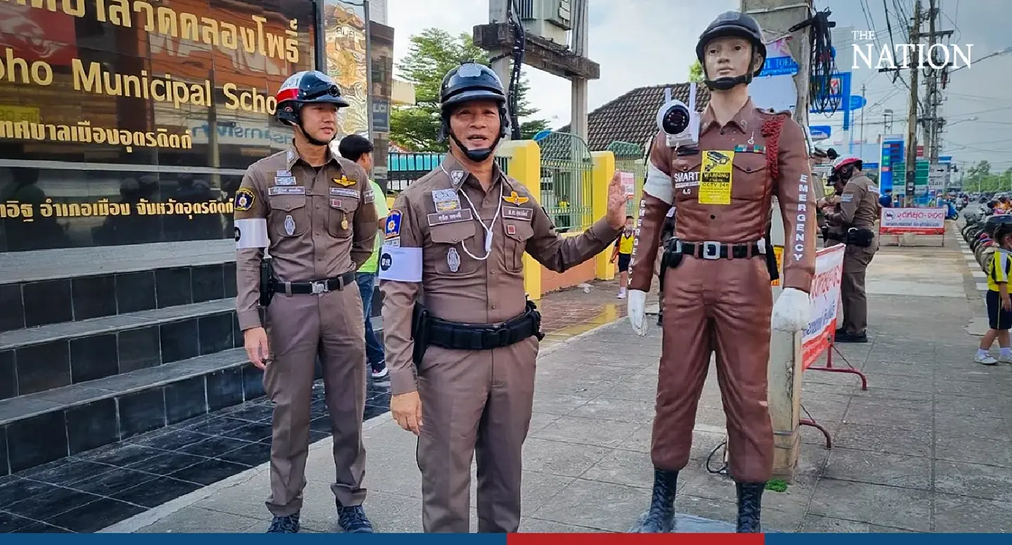 ‘Ja Choey', the quiet efficient policeman guarding an Uttaradit school