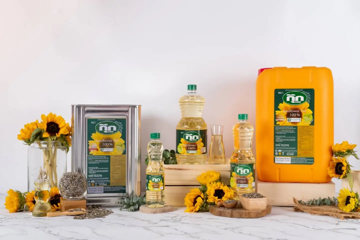 Thanakorn Vegetable Oil Products Company Limited, Manufacturer of Cook Vegetable Oil Thanakorn Vegetable Oil Products Company Limited, Manufacturer of Cook Vegetable Oil