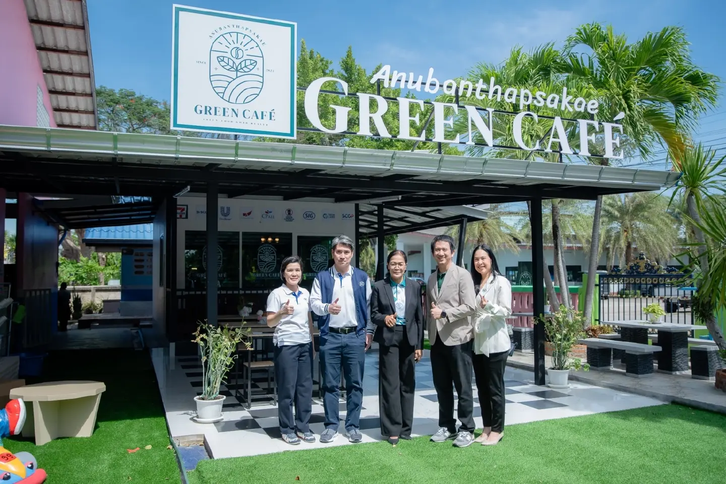 Thap Sakae School transforms beverage cartons into eco-friendly building material Thap Sakae School transforms beverage cartons into eco-friendly building material