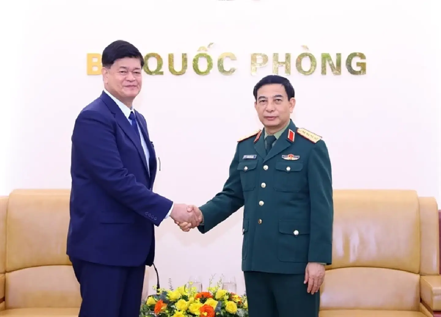Vietnam, Philippines strengthen defence cooperation, affirm commitment to COC in East Sea Vietnam, Philippines strengthen defence cooperation, affirm commitment to COC in East Sea
