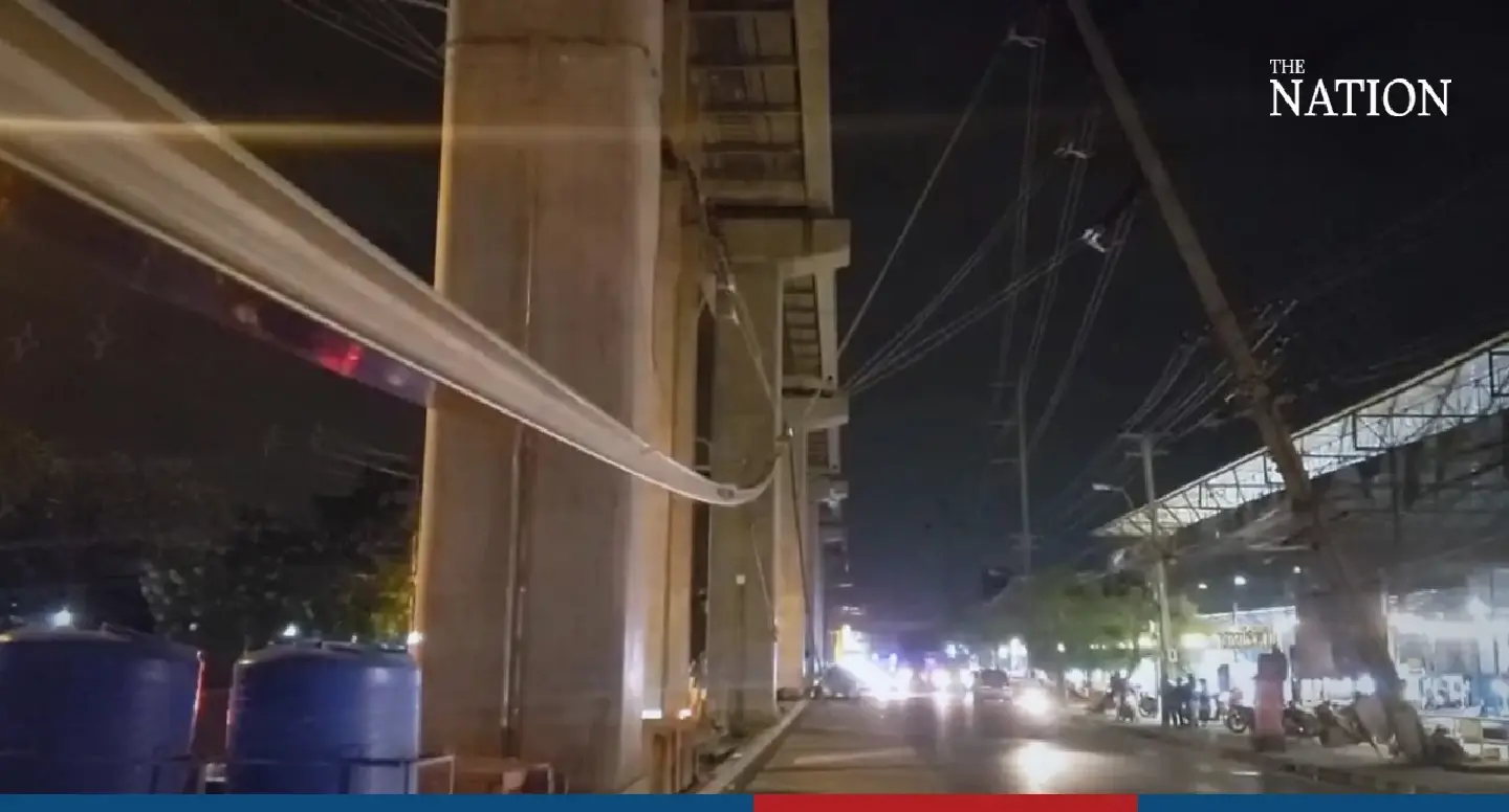 Three cars damaged as MRT train rails fall on the road Three cars damaged as MRT train rails fall on the road