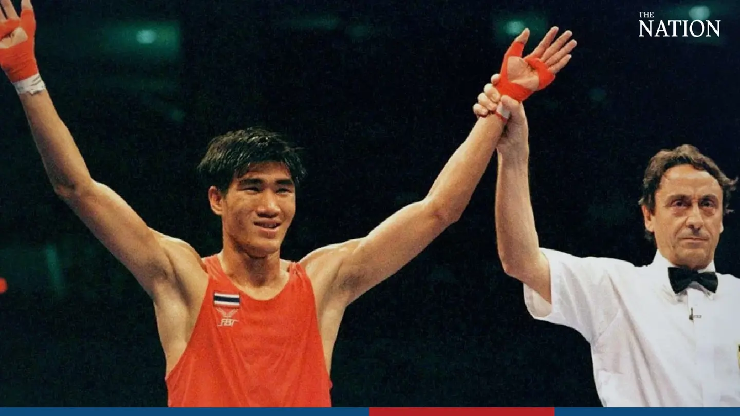 Boxing hero on the ropes