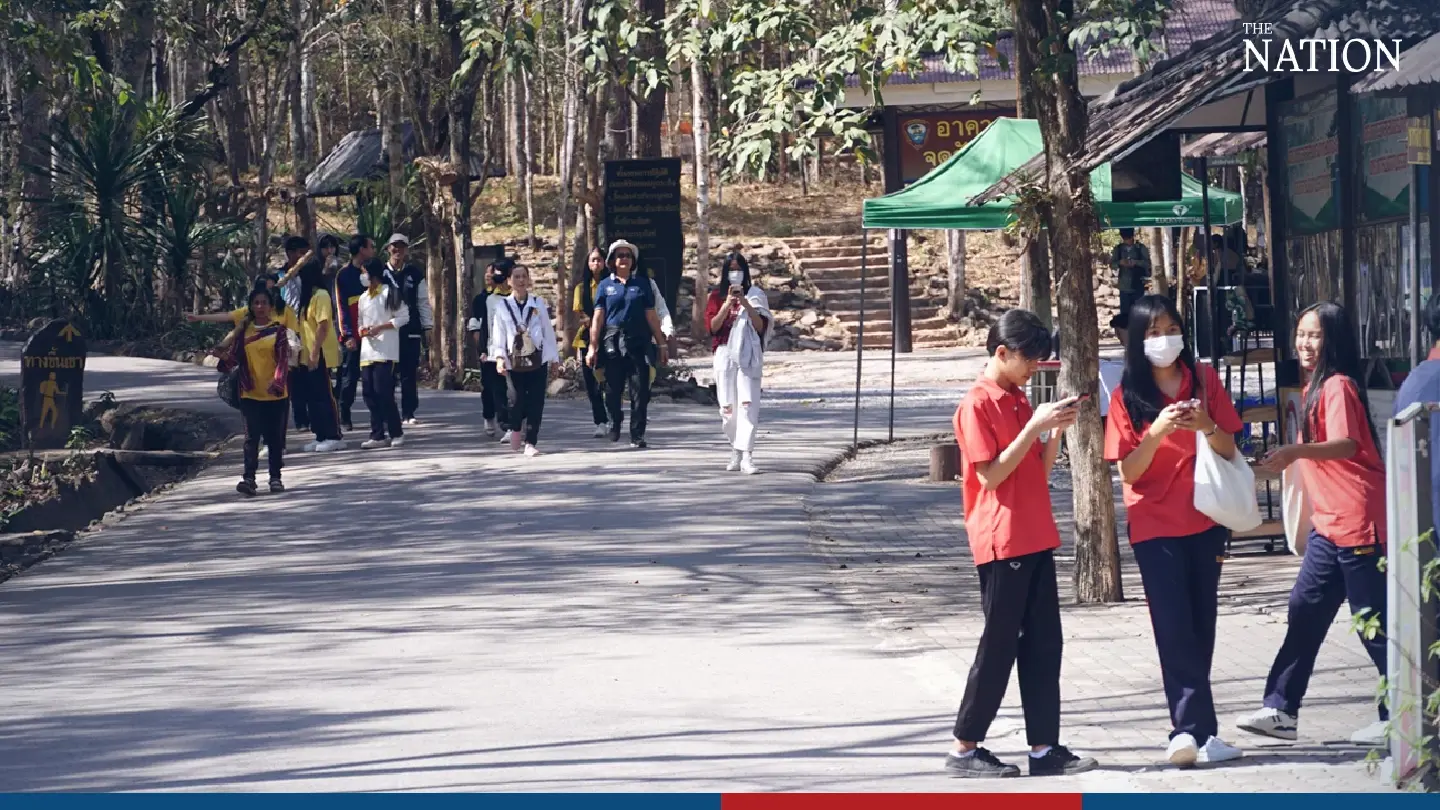 Phu Kradueng cable car will reduce deaths, attract tourists, say locals