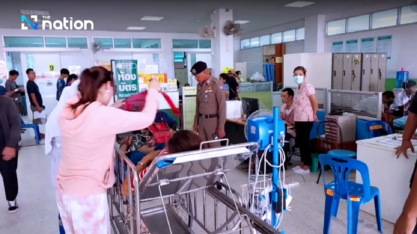 17 Chinese tourists, 3 Thais sustain injuries as Phuket bus overturns