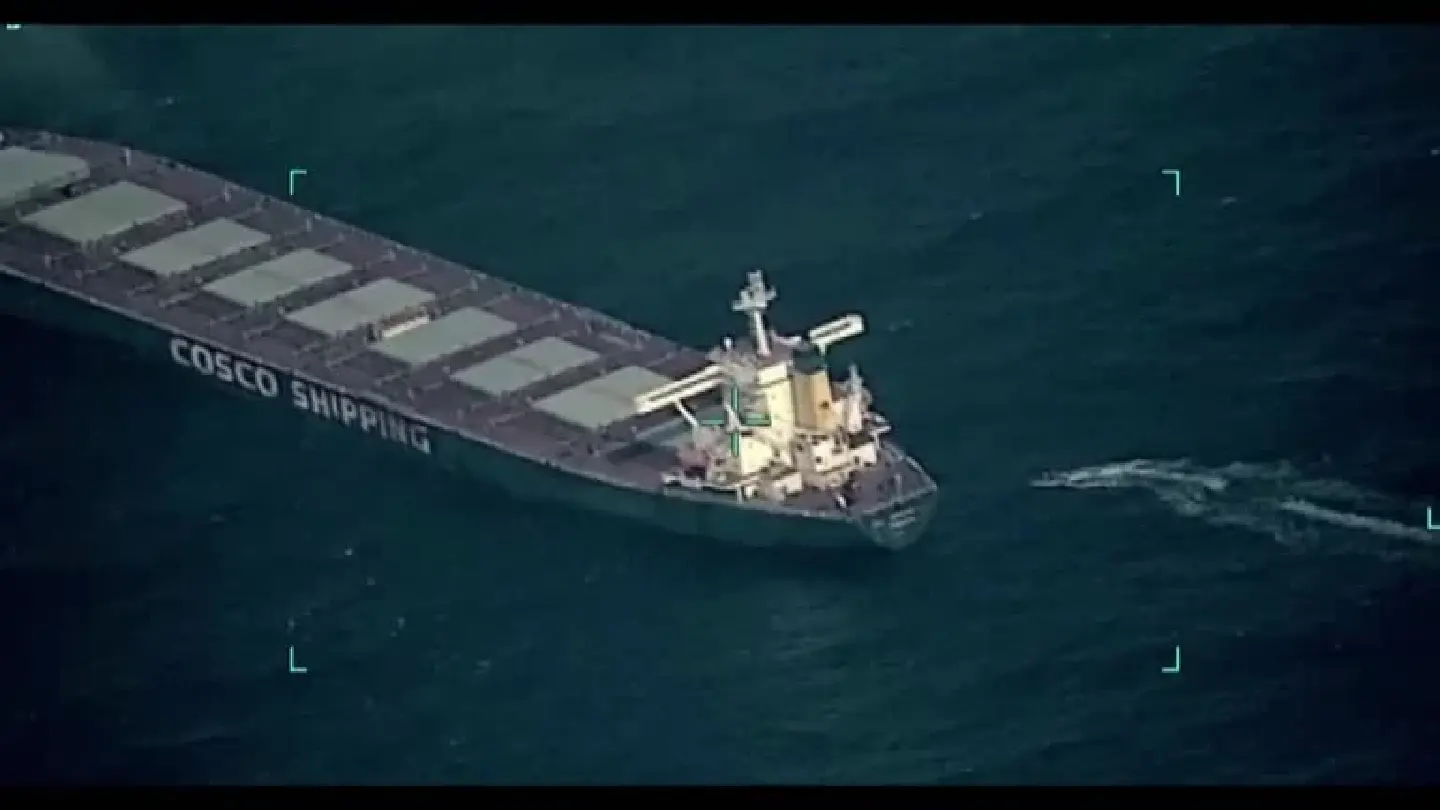 India Navy rescues bulk carrier crew after Arabian Sea hijack attempt