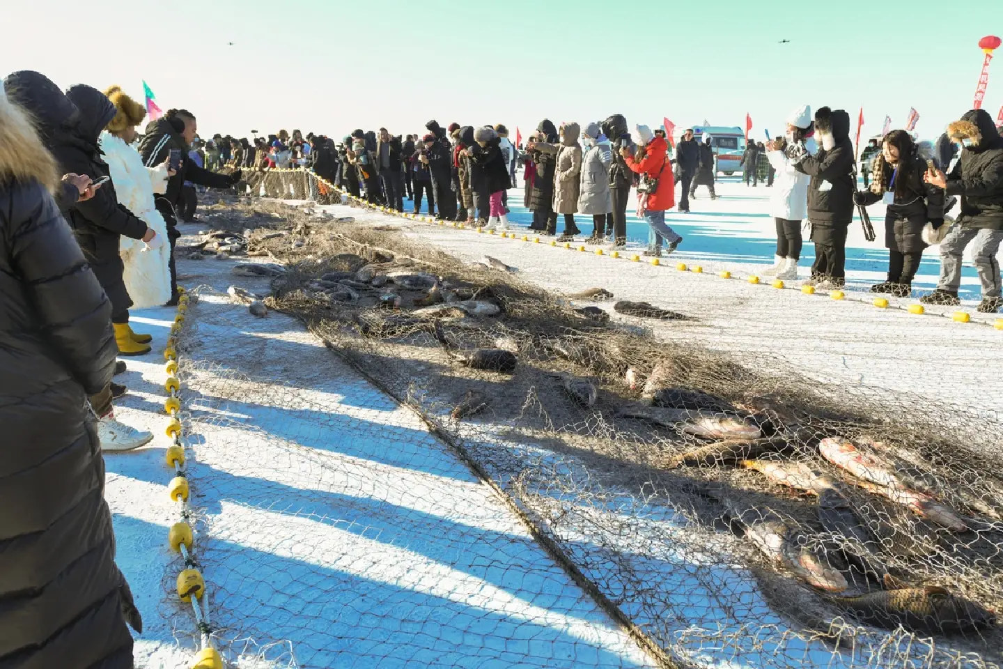 China's northernmost province kicks off ice fishing season
