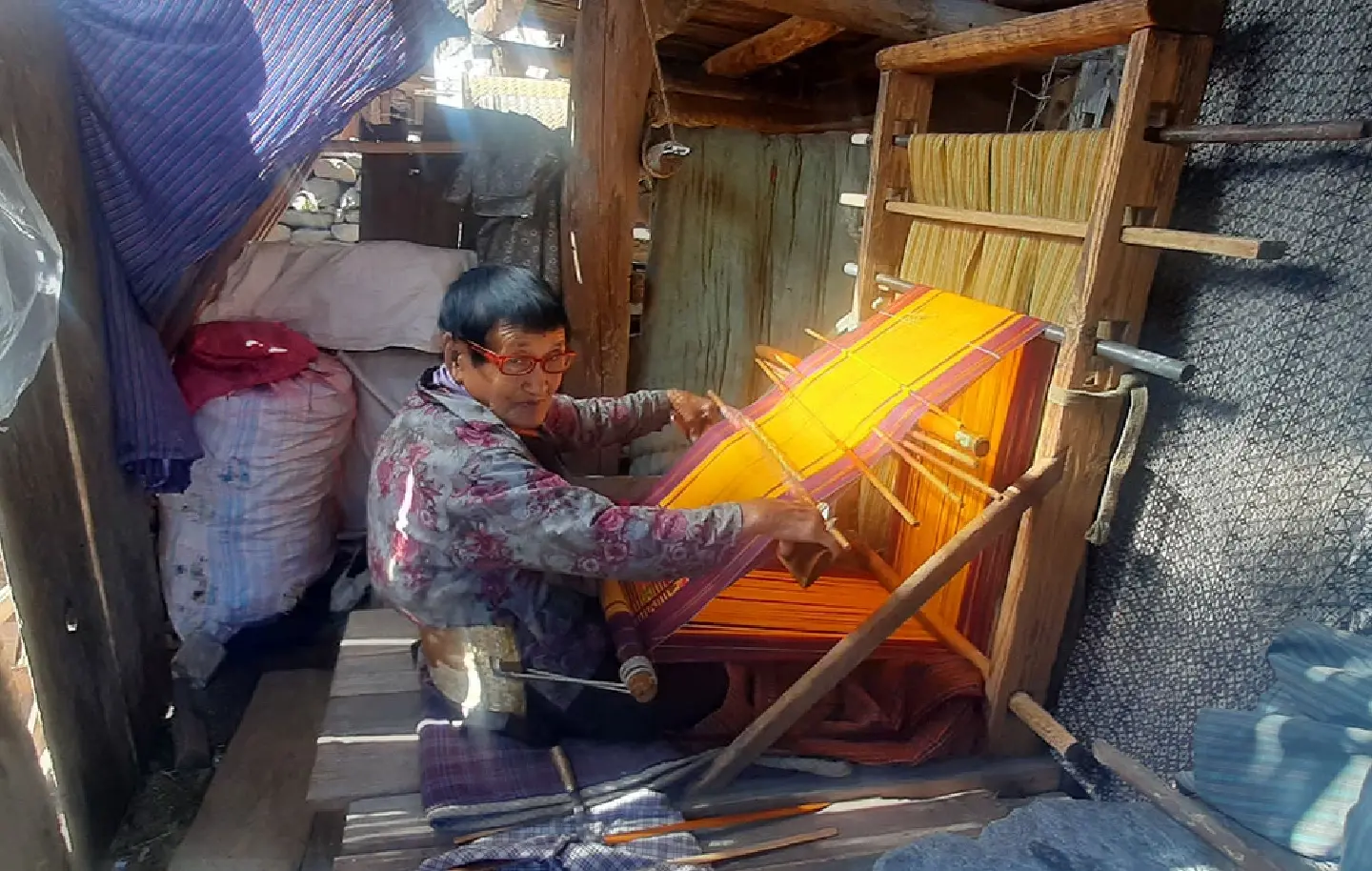 Sithar Lhamo, oldest weaver of Khoma Sithar Lhamo, oldest weaver of Khoma
