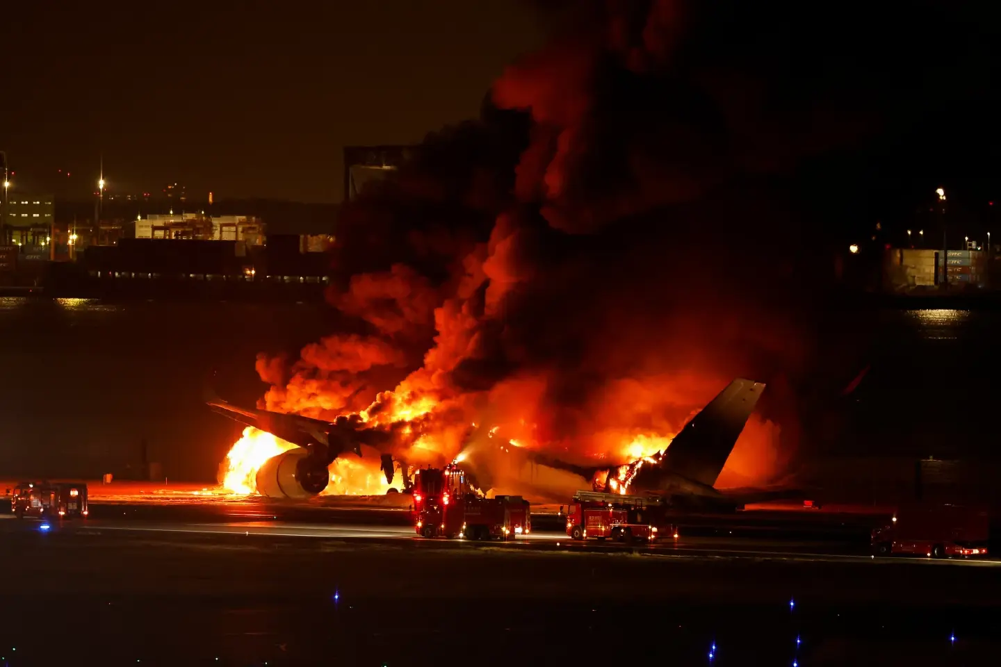 ‘It was a miracle’: How passengers escaped a JAL fireball in Tokyo ‘It was a miracle’: How passengers escaped a JAL fireball in Tokyo