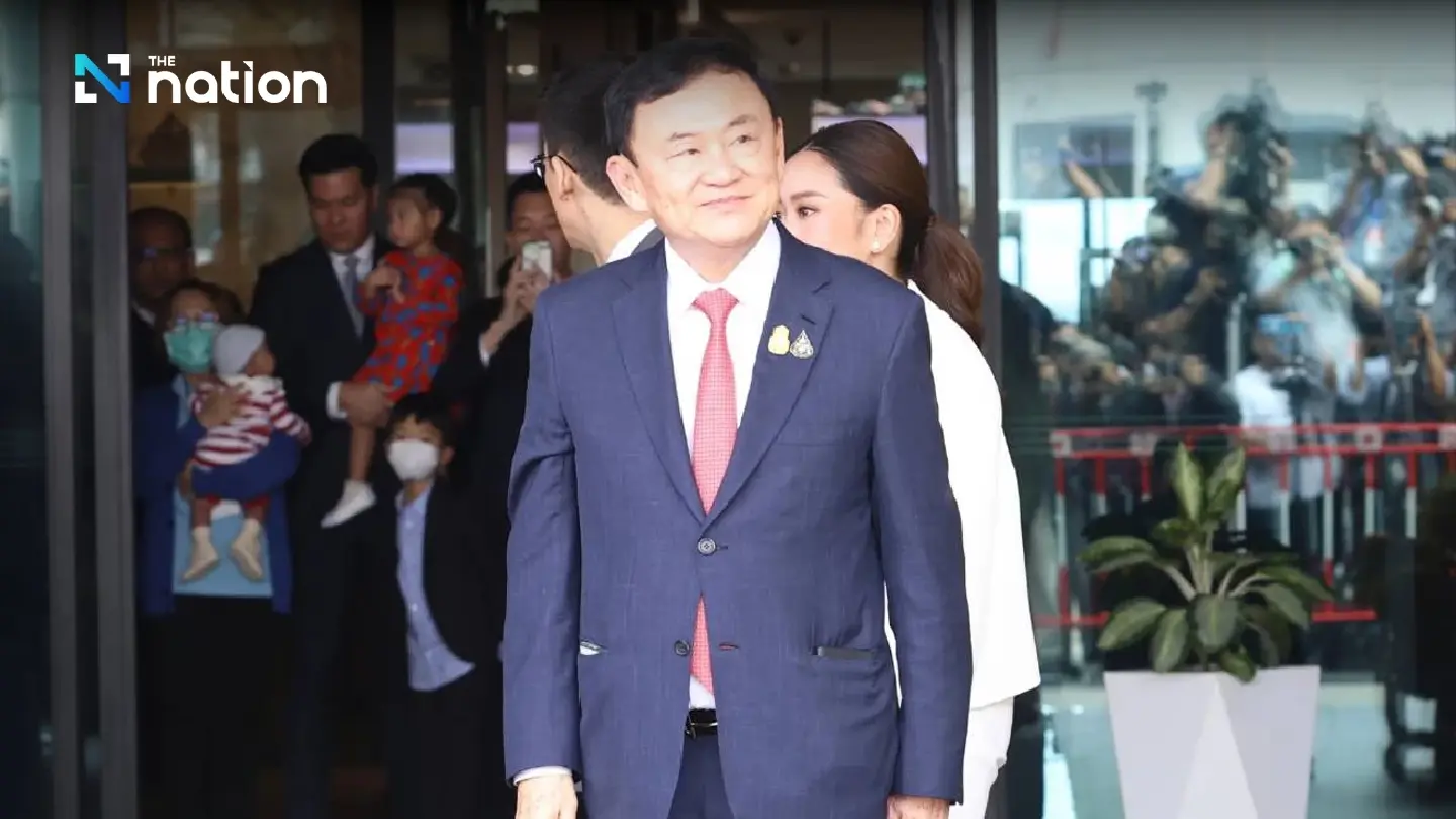 Govt comes under fire over Thaksin’s long stay at Police General Hospital Govt comes under fire over Thaksin’s long stay at Police General Hospital