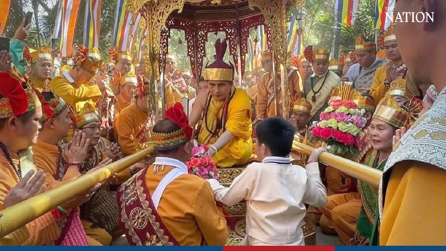 Tens of thousands celebrate birthday of revered monk in Chiang Rai Tens of thousands celebrate birthday of revered monk in Chiang Rai