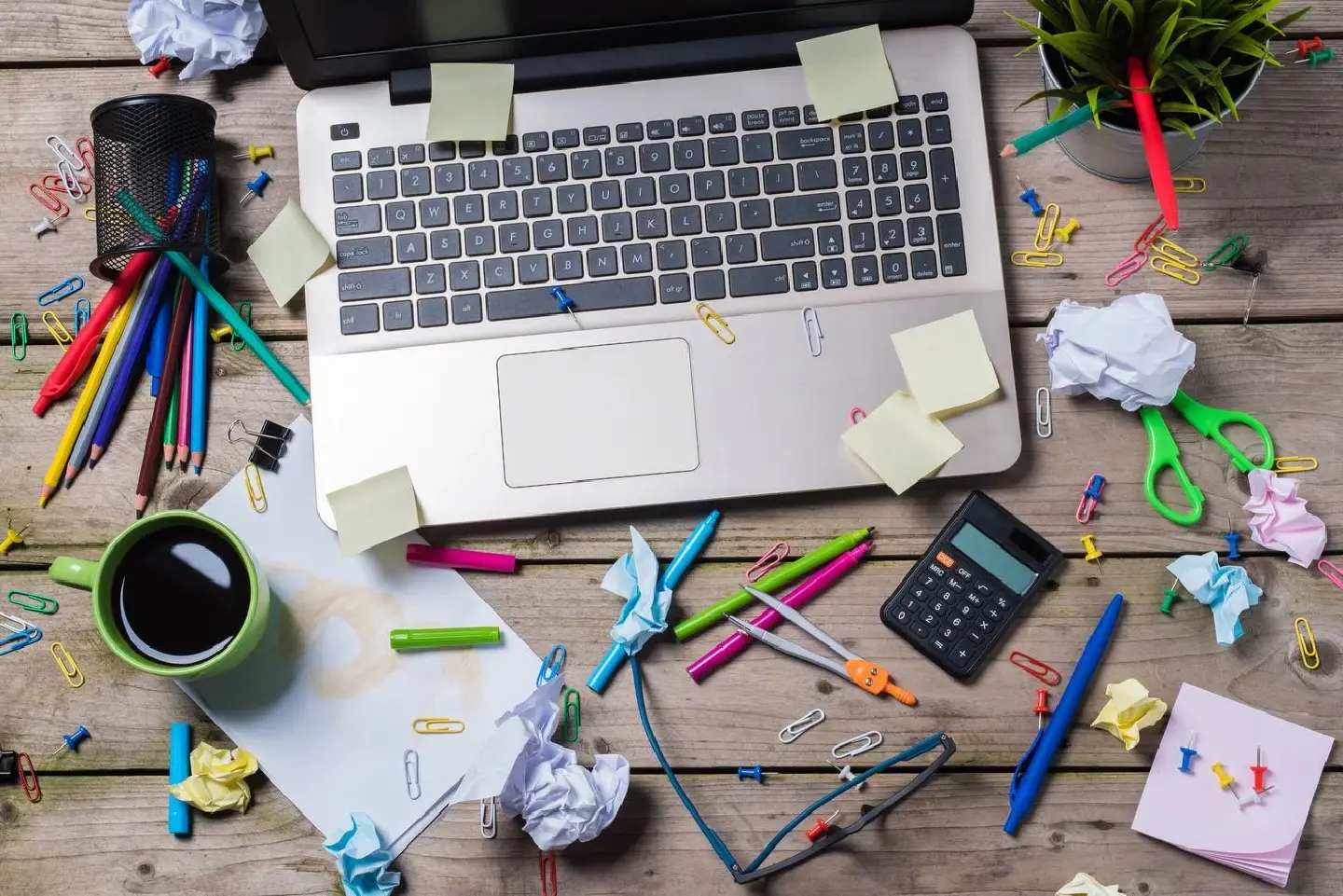 Kaspersky advises organizing digital clutter in New Year resolutions