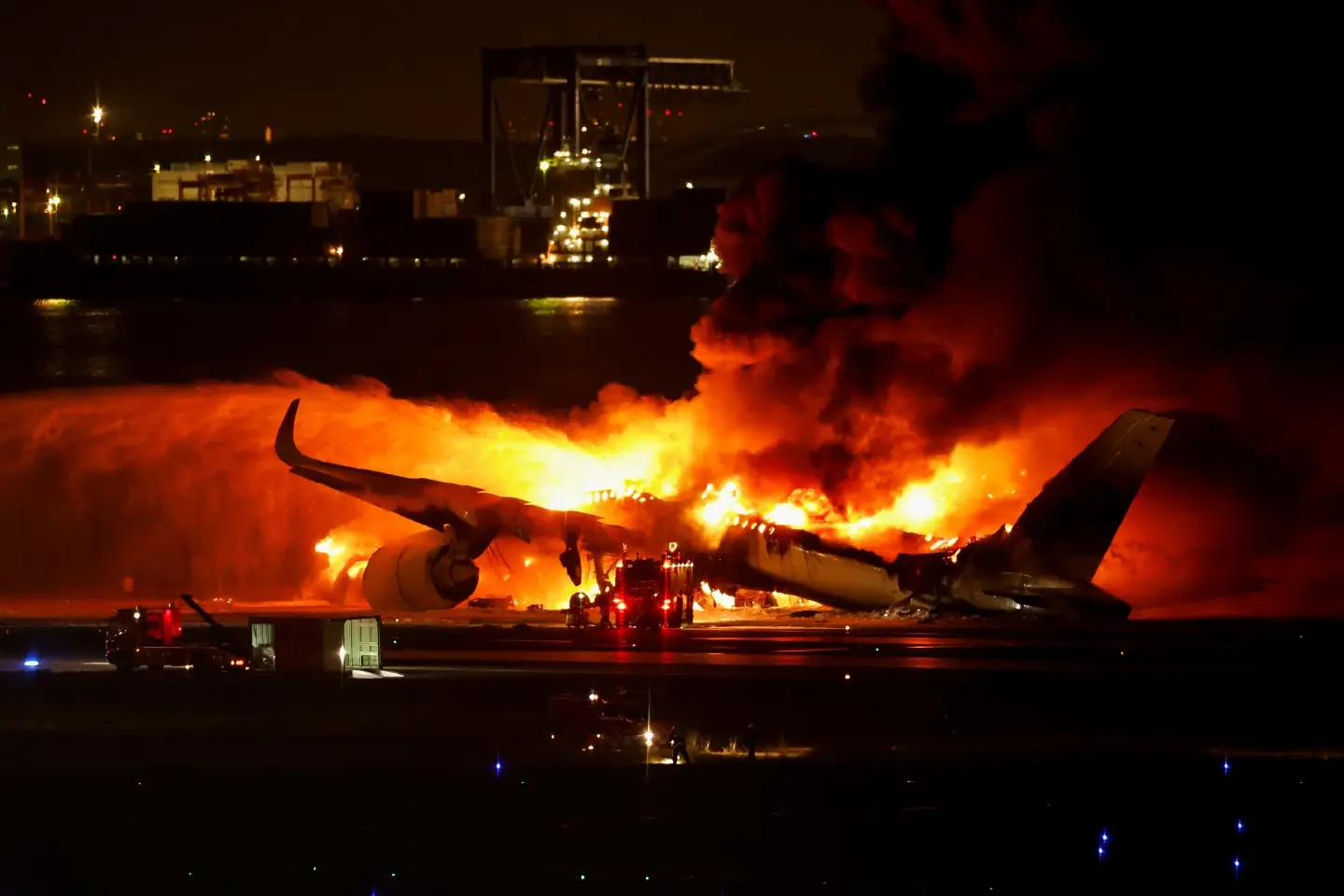Tokyo runway fire: Jet's carbon-fiber fuselage burned. Is the material safe? Tokyo runway fire: Jet's carbon-fiber fuselage burned. Is the material safe?