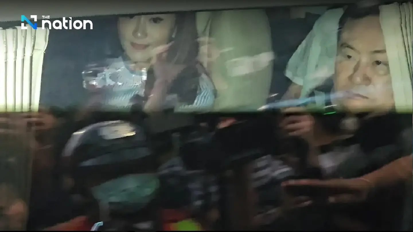 Thaksin returns to his family mansion after 17 years