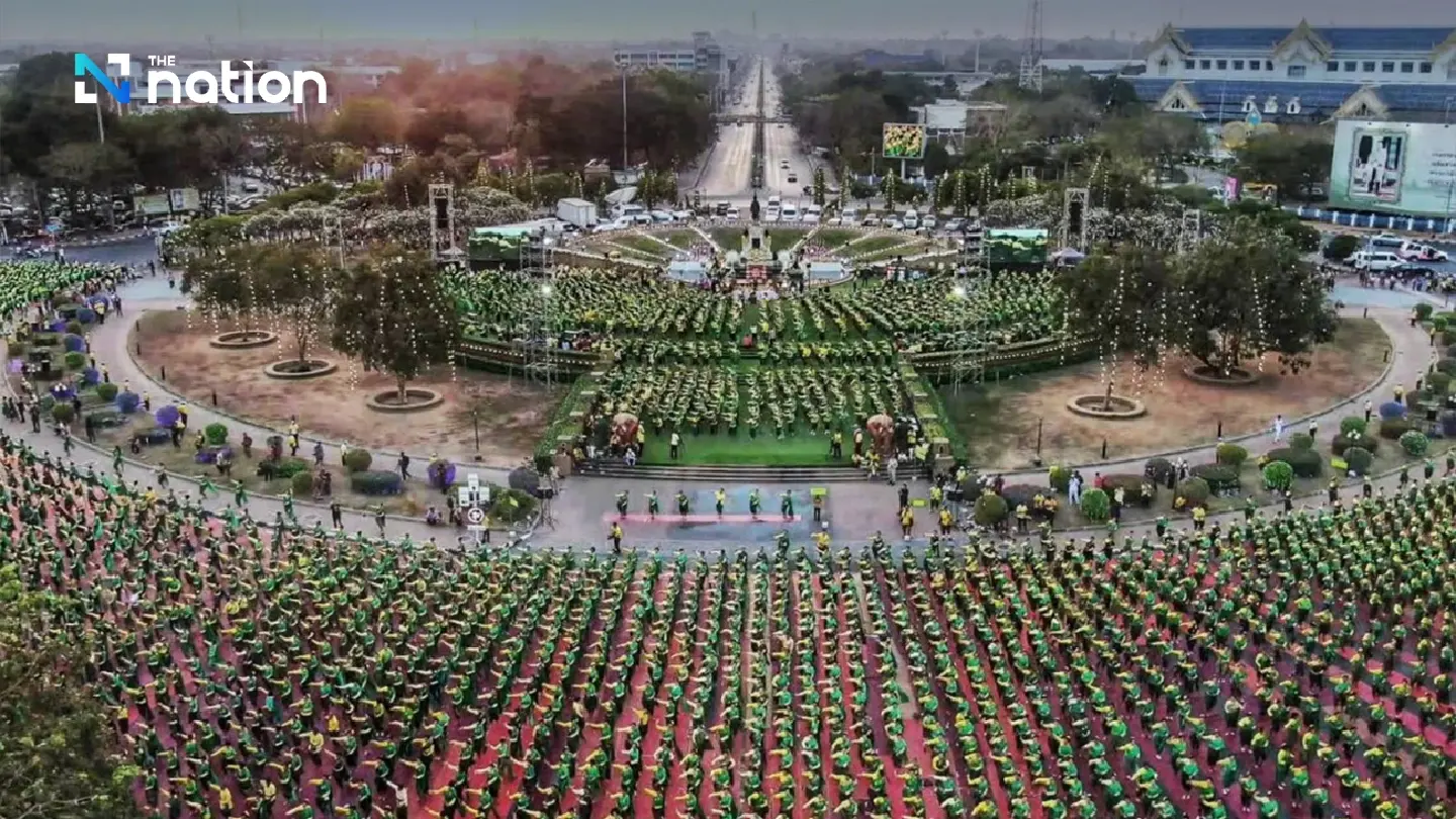 5,230 traditional dancers perform in honour of King Narai the Great 5,230 traditional dancers perform in honour of King Narai the Great