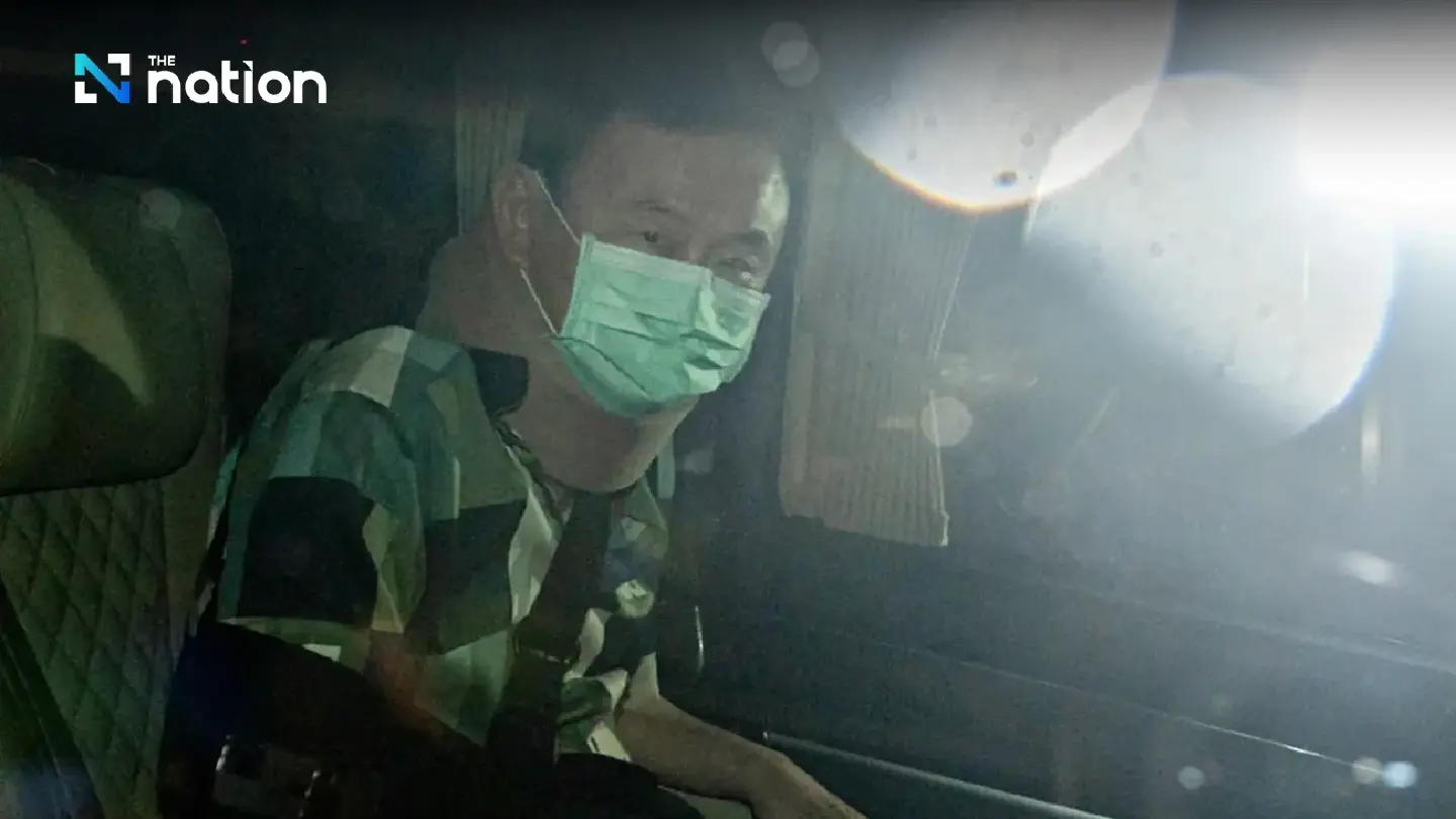 Corrections officials to meet Thaksin this week at his residence Corrections officials to meet Thaksin this week at his residence