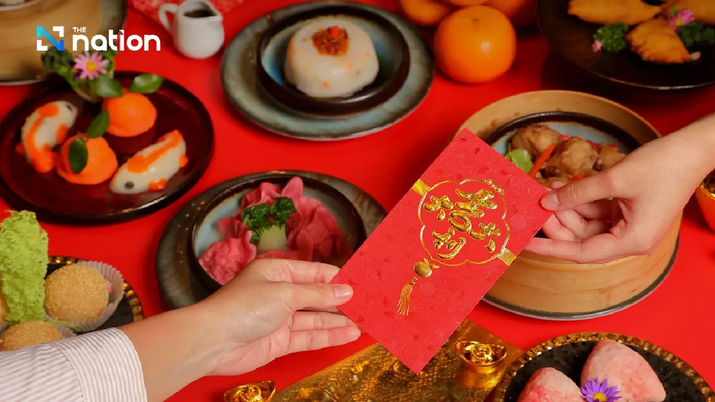 Welcoming the Year of Golden Dragon with auspicious food