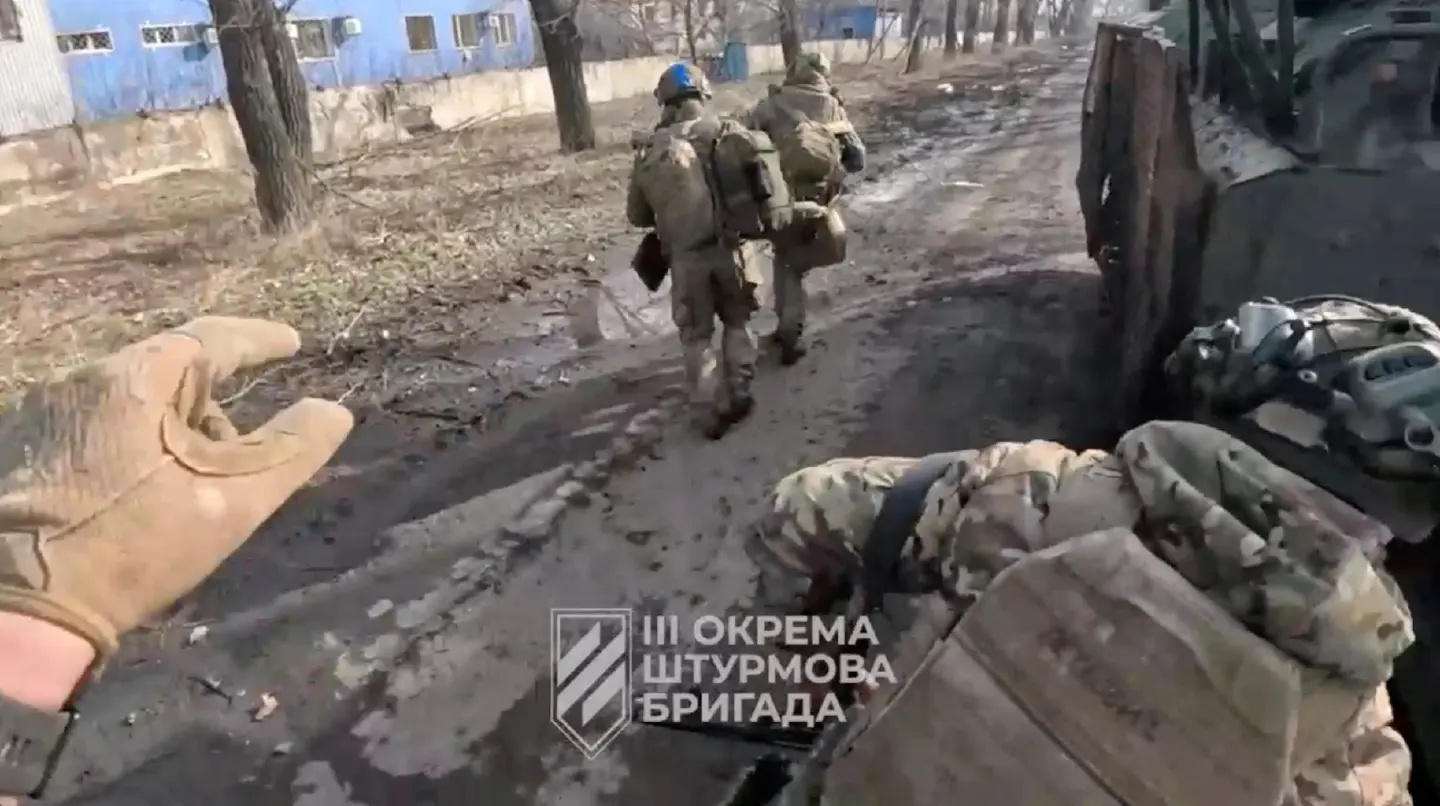 Russia takes control of a city in eastern Ukraine after Ukrainian troops withdraw Russia takes control of a city in eastern Ukraine after Ukrainian troops withdraw