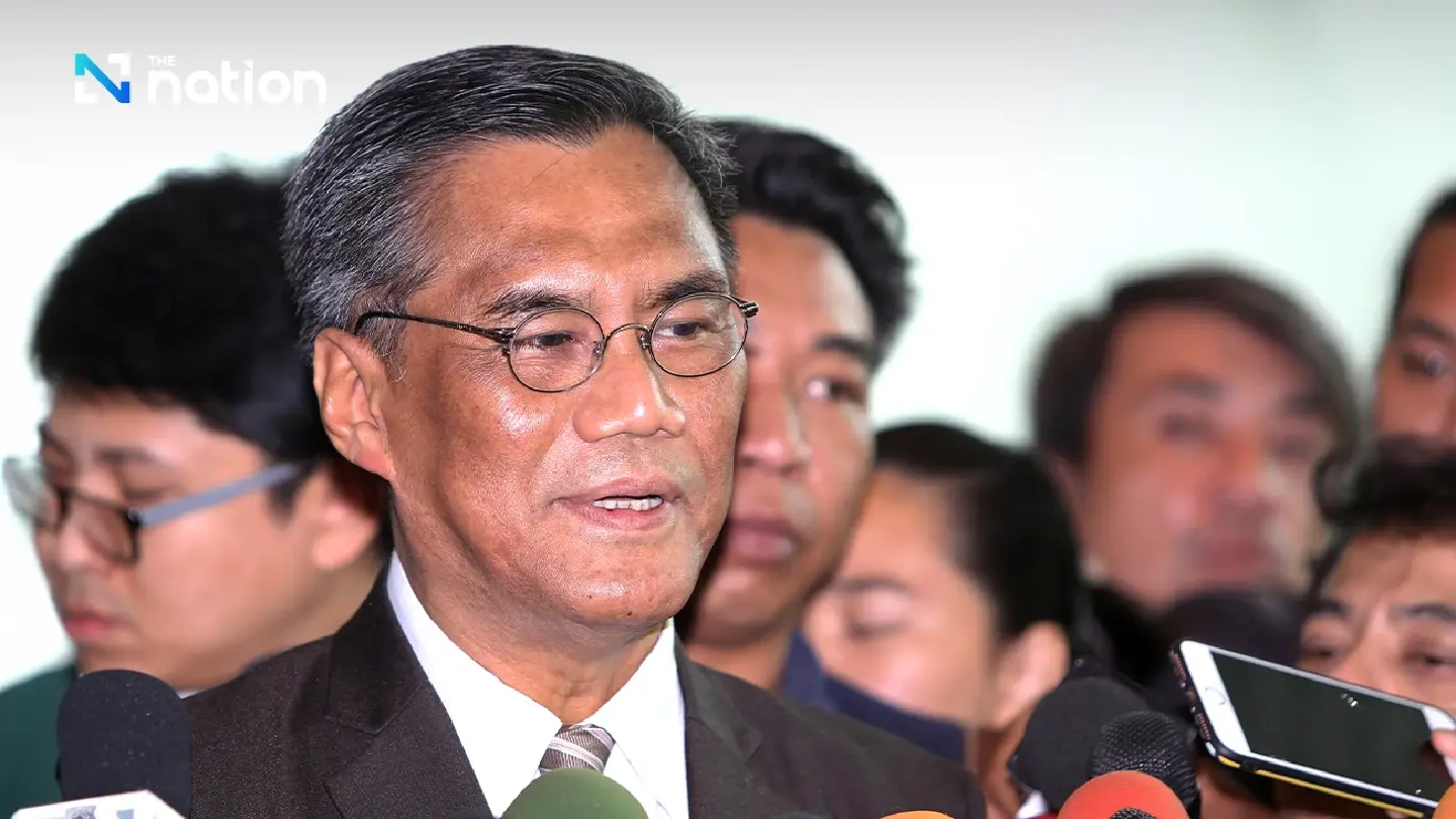 Thaksin did not break law by visiting Pheu Thai head office: EC chief Thaksin did not break law by visiting Pheu Thai head office: EC chief