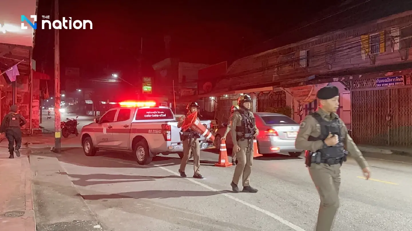 Narathiwat police fear hijacked pickup will be used for bomb attack