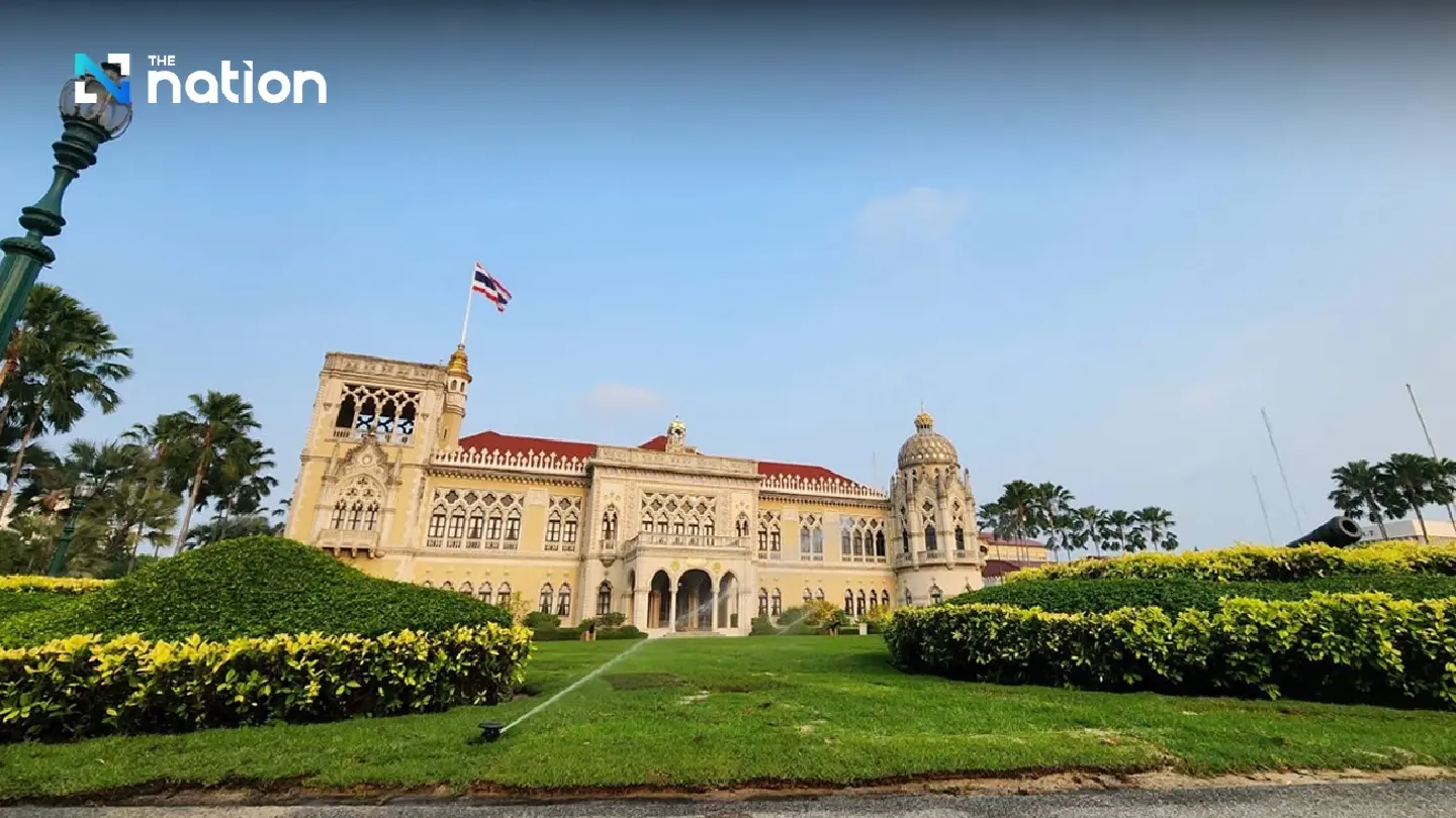 Govt House lawn’s renovation nearly done and it cost less than 500,000 baht: source Govt House lawn’s renovation nearly done and it cost less than 500,000 baht: source