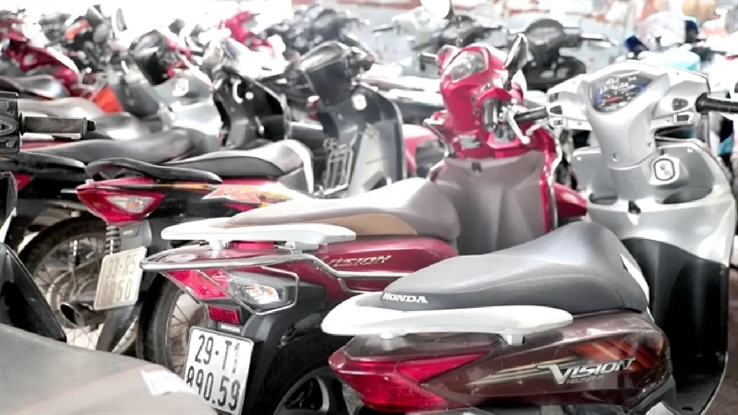 The graveyard where Hanoi motorbikes rest in pieces