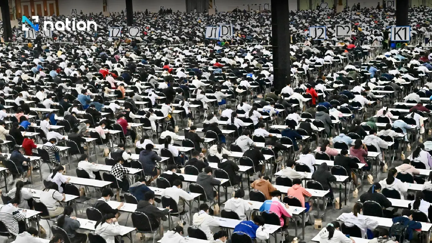 Over 11,000 students vie for 1,100 seats in Triam Udom Suksa School