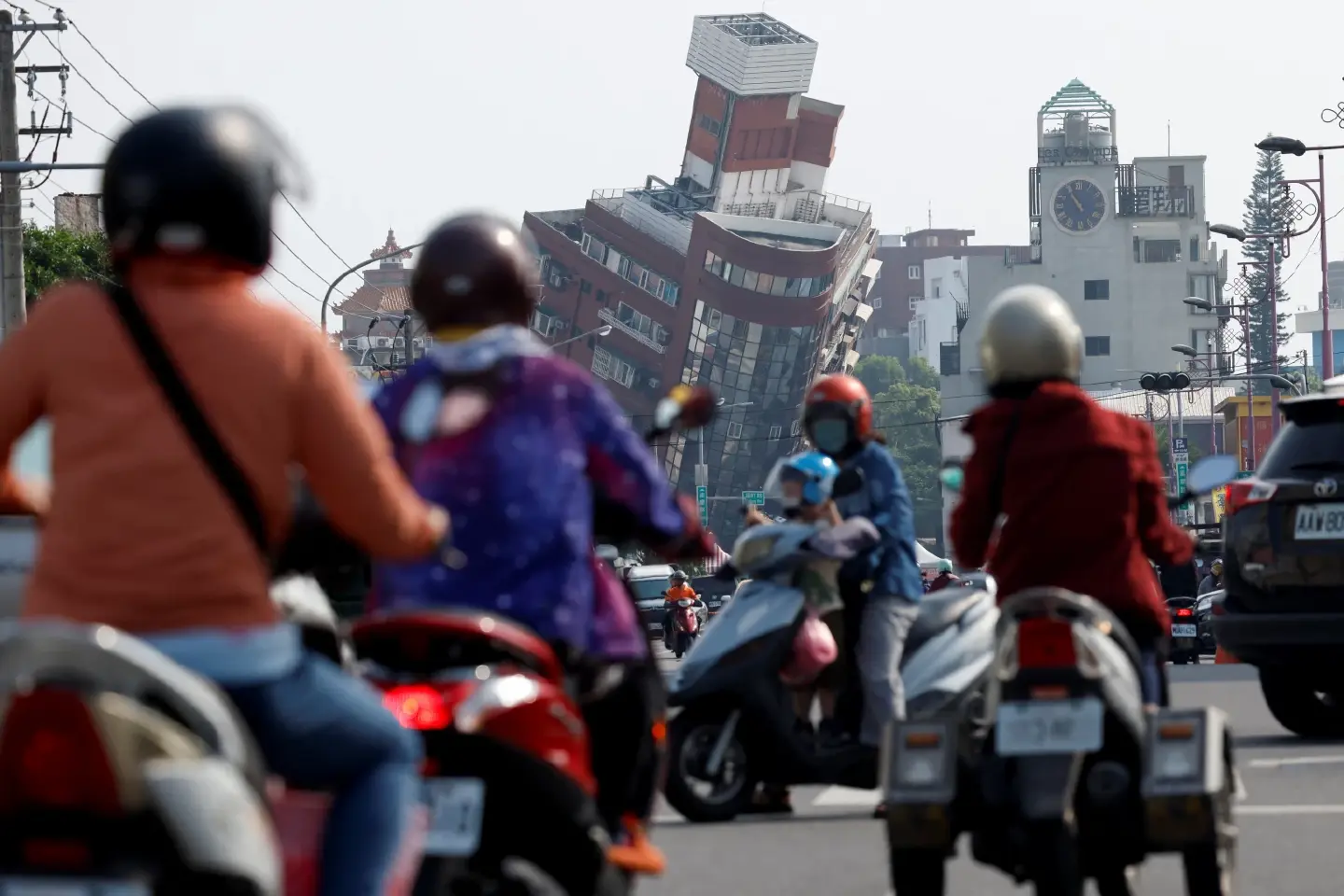 Why is Taiwan so exposed to earthquakes and so well prepared to withstand them?