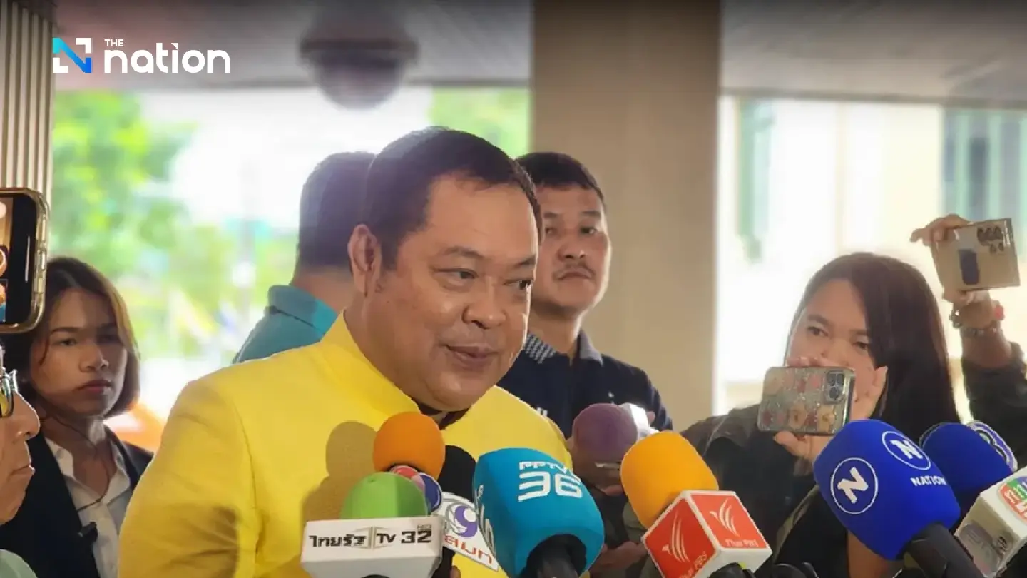 Thaksin lifting foam dumbbells in swimming pool as per doctors’ advice: Tawee Thaksin lifting foam dumbbells in swimming pool as per doctors’ advice: Tawee