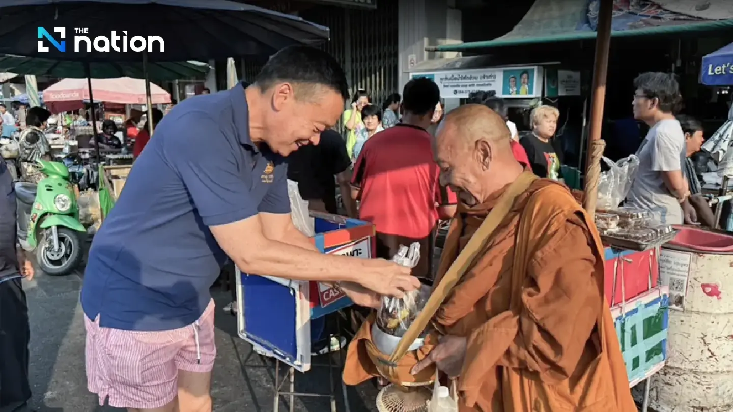 Srettha heads to Hua Hin for Songkran festival Srettha heads to Hua Hin for Songkran festival