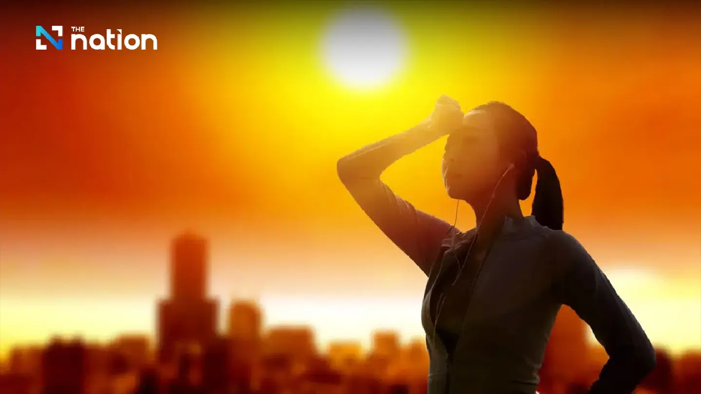Health warnings issued amid hot summer weather