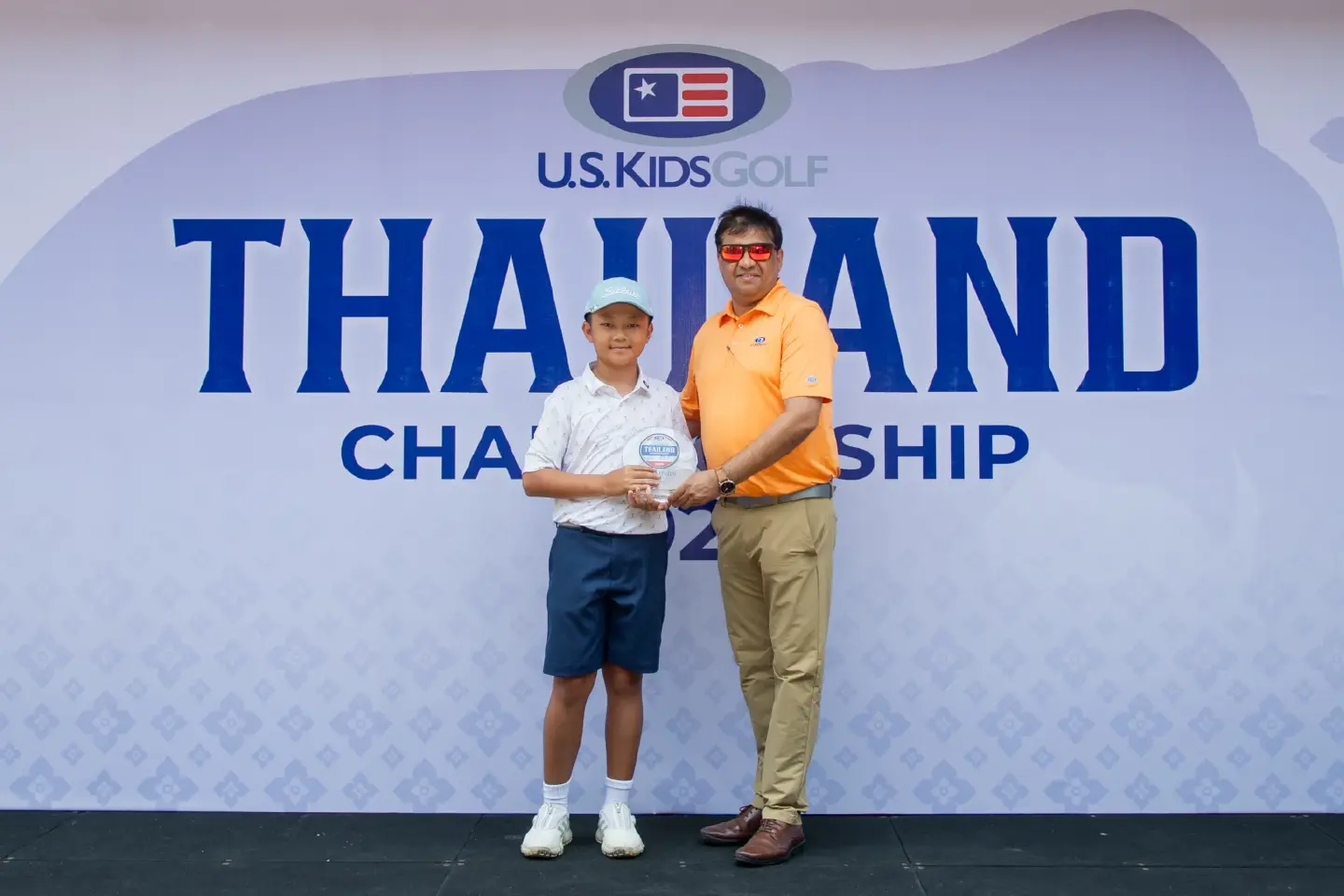 "Yubo Shen" showing good form, winning the US Kids Thailand Championship