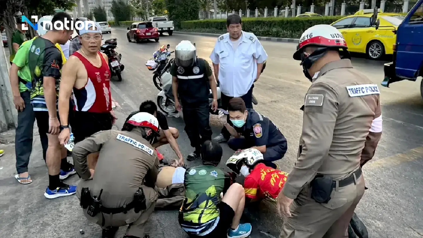 Traffic policeman fatally hit by taxi with drunk driver on Bangkok road