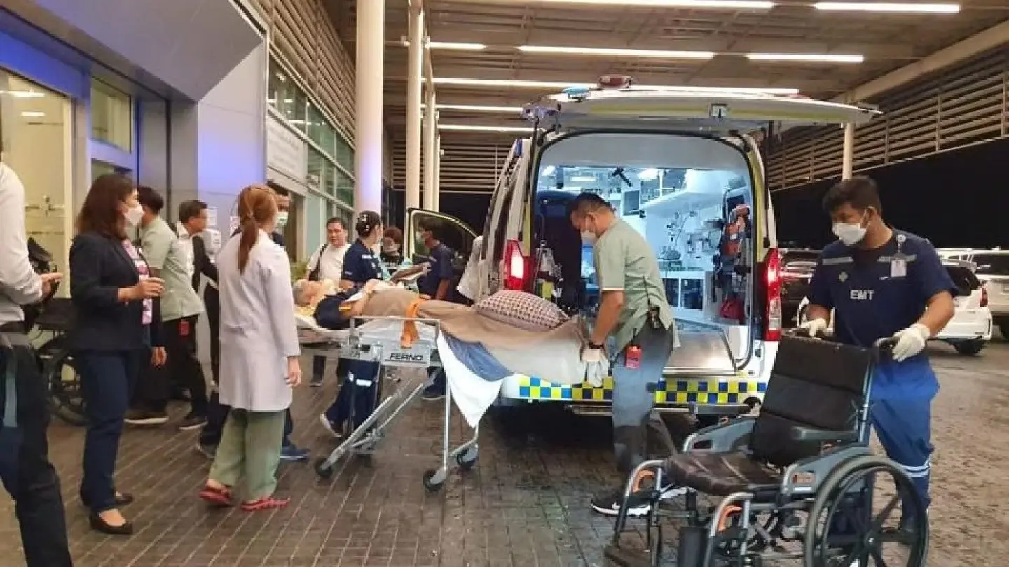 SQ321 passenger injuries include risk of paralysis