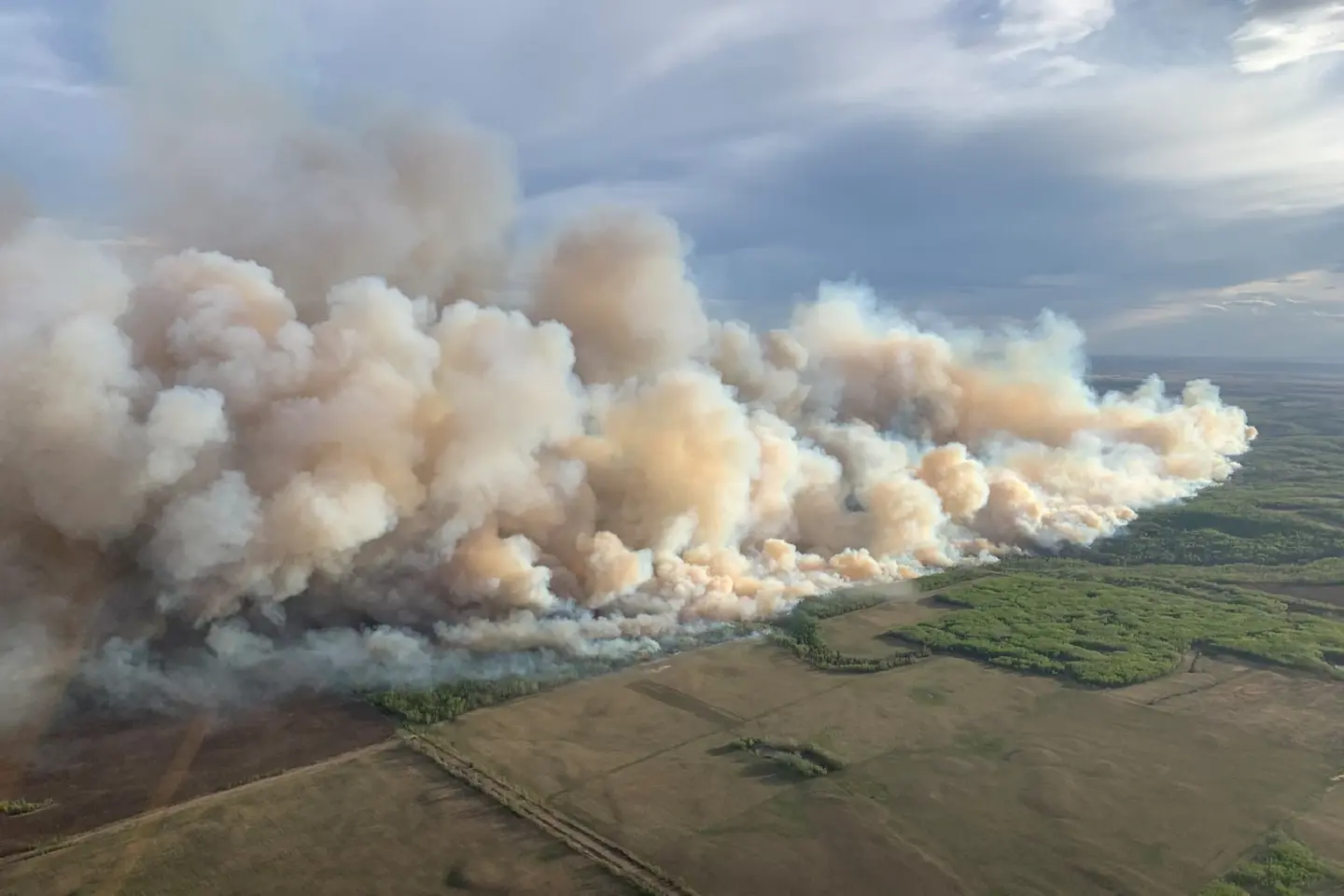 Wildfire displaces hundreds in Canada’s Fort McMurray oil sands hub
