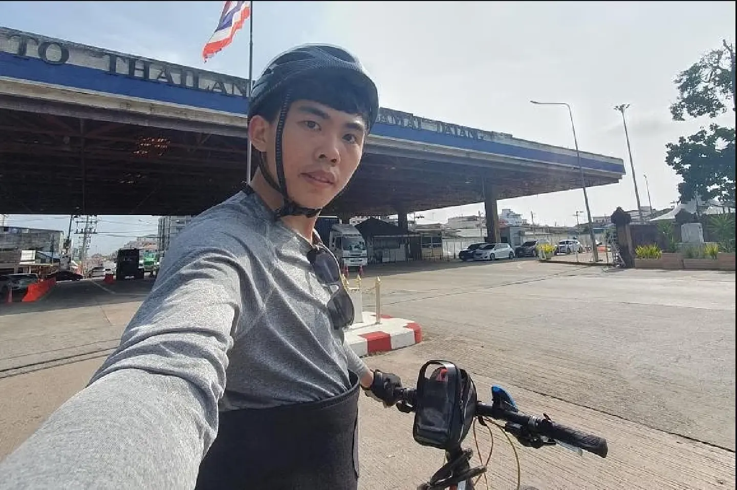 Singaporean cycles to Bangkok to raise $100,000 for charity