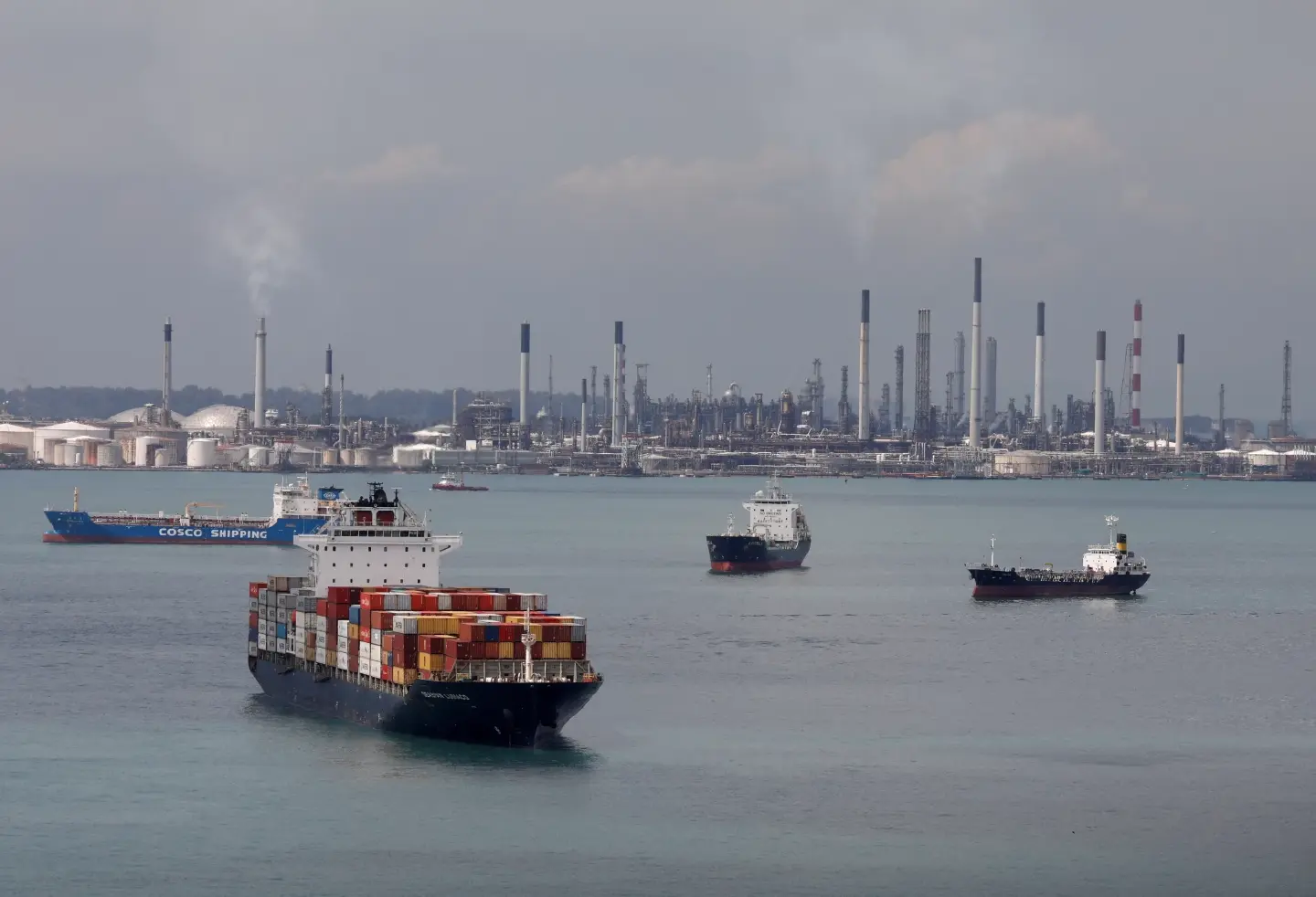 Shell to sell Singapore refinery, petchem assets to Chandra Asri and Glencore Shell to sell Singapore refinery, petchem assets to Chandra Asri and Glencore