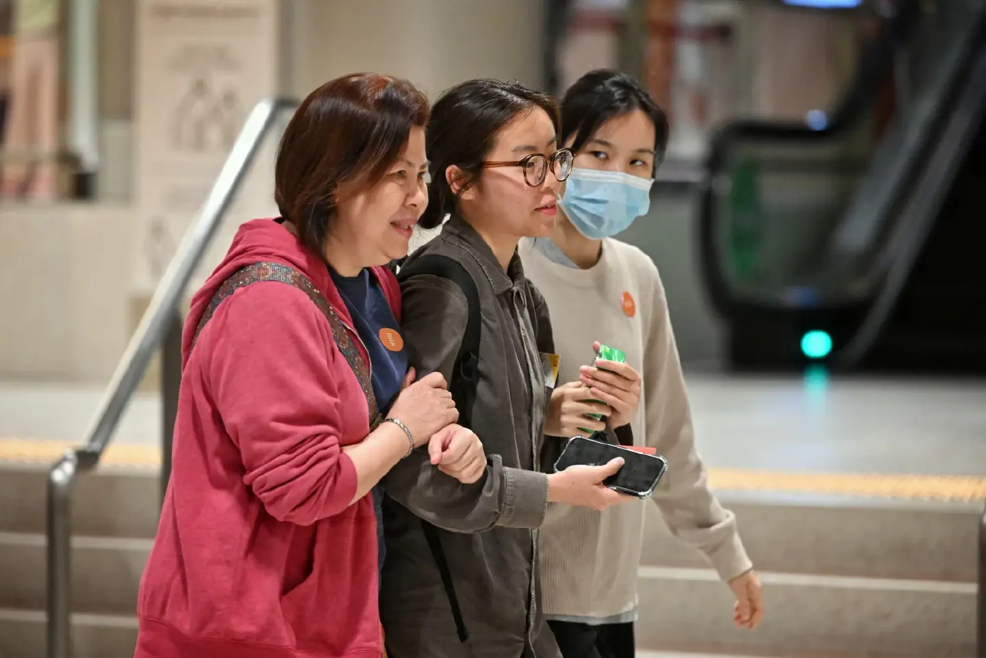 SIA relief flight with SQ321 passengers and crew lands in Singapore