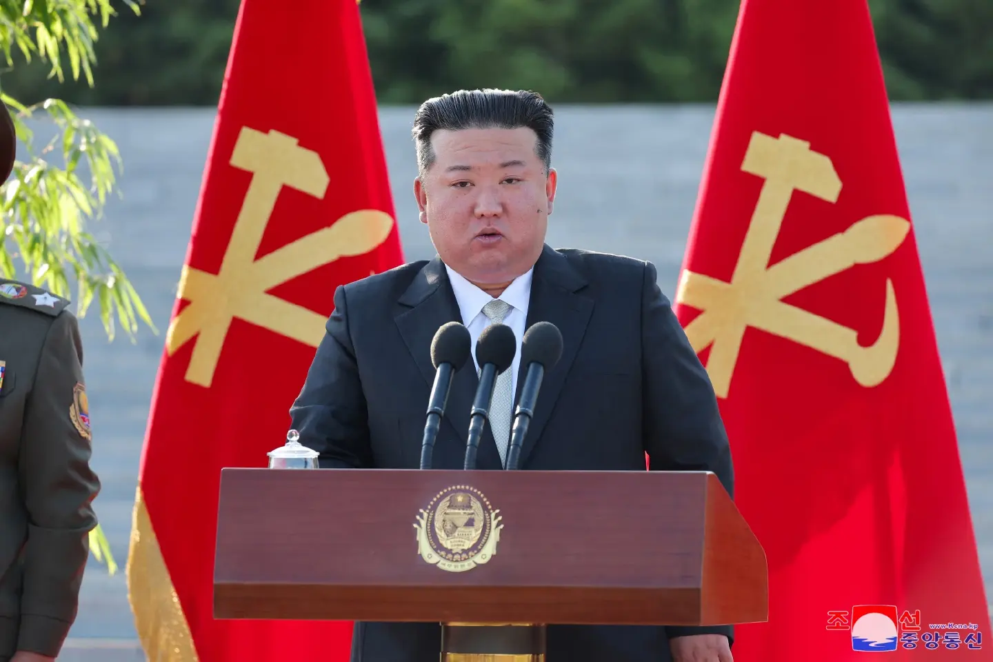 North Korea sends trash balloons to South as Kim doubles down on satellite goals North Korea sends trash balloons to South as Kim doubles down on satellite goals
